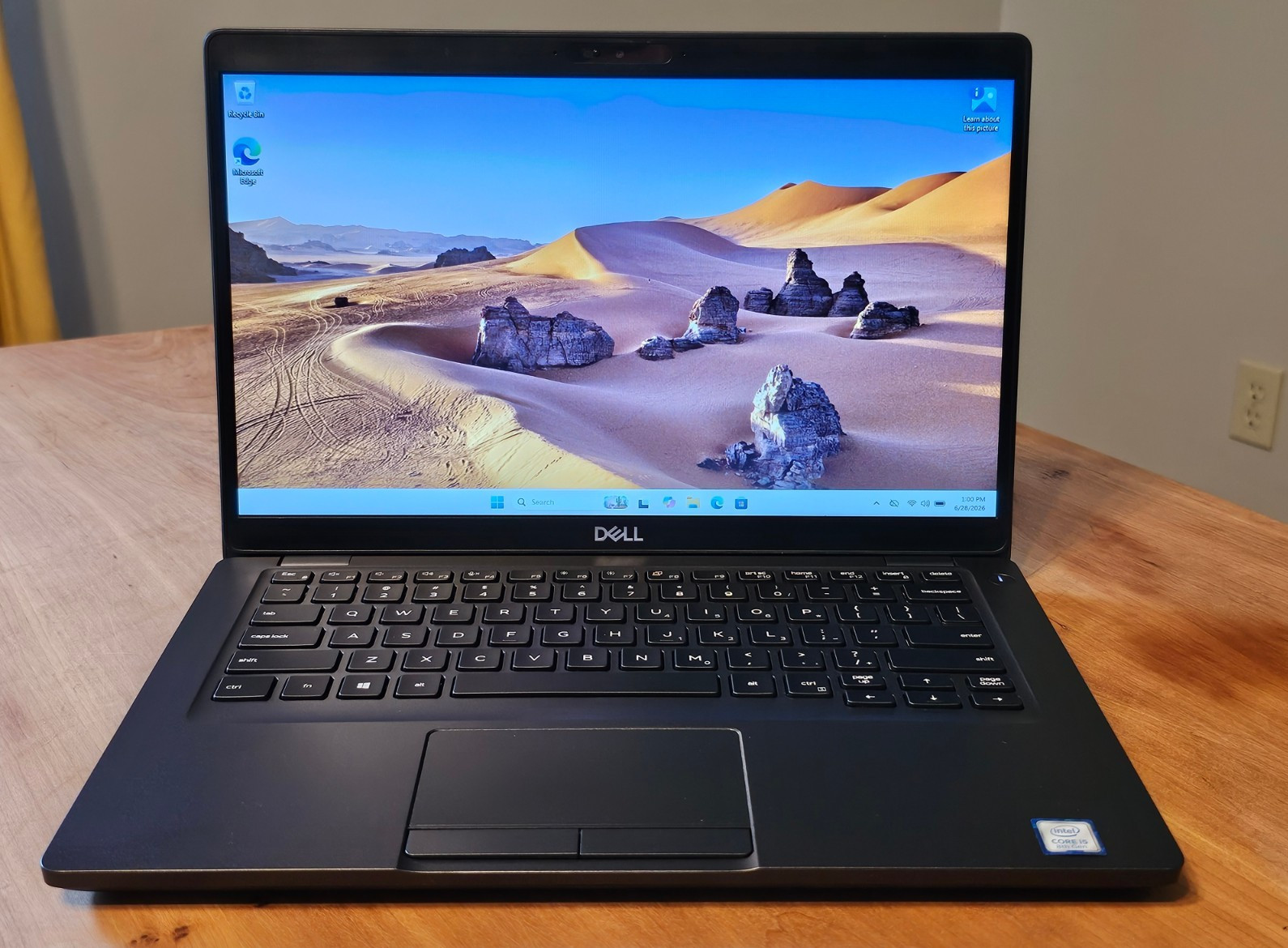 Good Dell 5400 i5-8265U 1.6GHz 8GB 256GB NVMe Webcam Charger & Excellent Battery