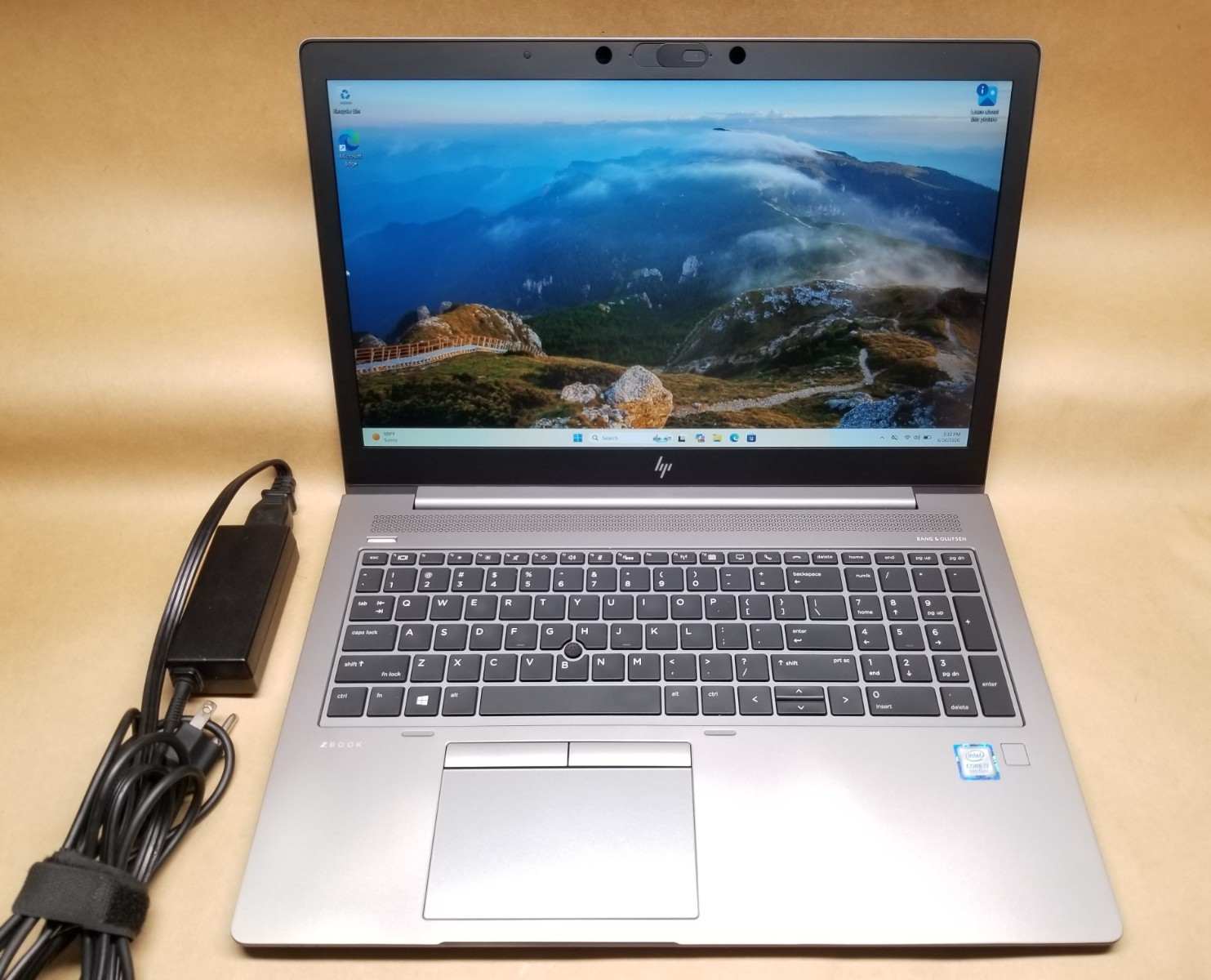 HP Zbook 15u G5 15.6″ Laptop i7-8550U, 12GB RAM 256GB SSD PRO WX 3100 WIN 11 PRO