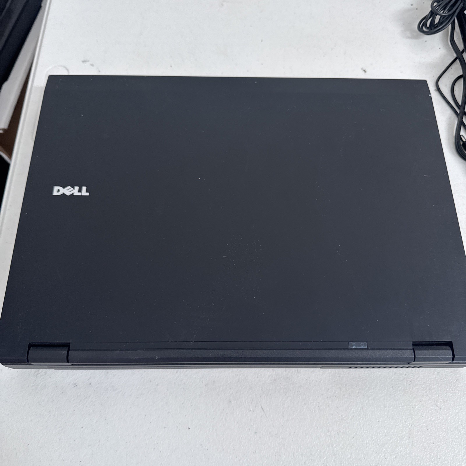 Dell Latitude E5500 Laptop Intel Centrino Windows Untested