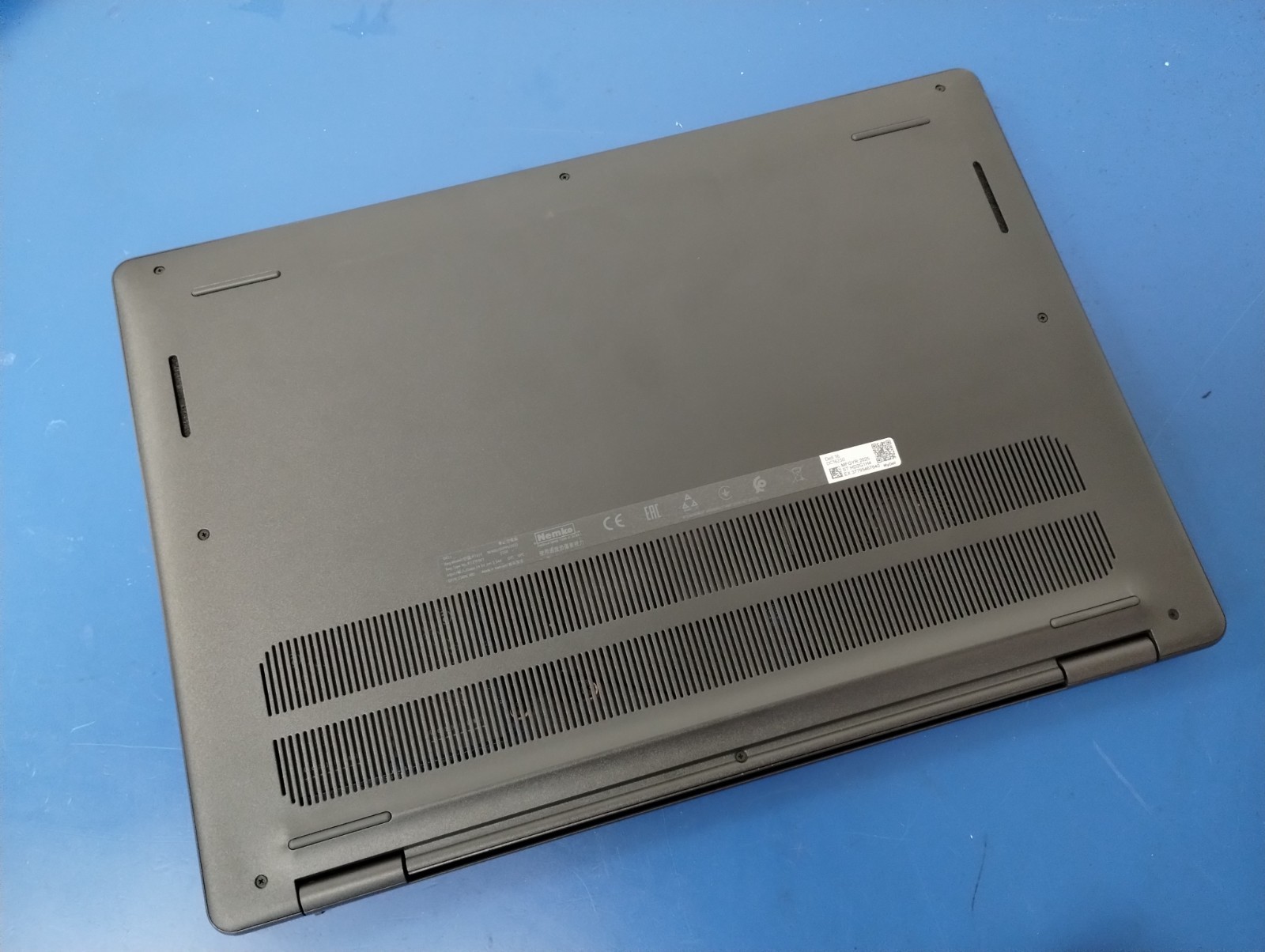 DELL 16 DC16250 MRYT3 Intel Core 7-150U, 1.80 GHz, 16 GB RAM, 1 TB NVMe
