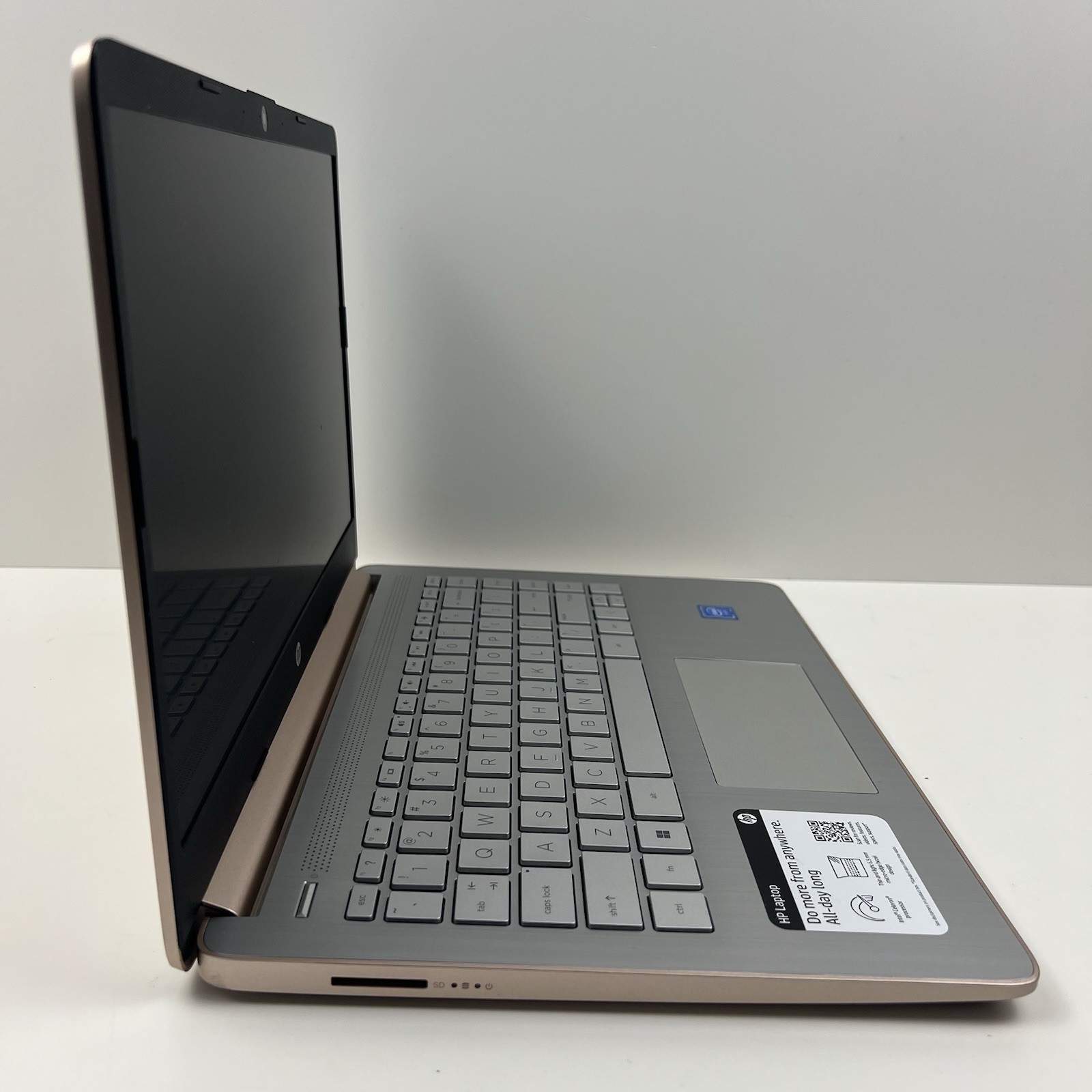 HP 14-DQ0762DX 14″ Laptop Intel Celeron N4120 4GB 128GB Win 11 w/ Charger