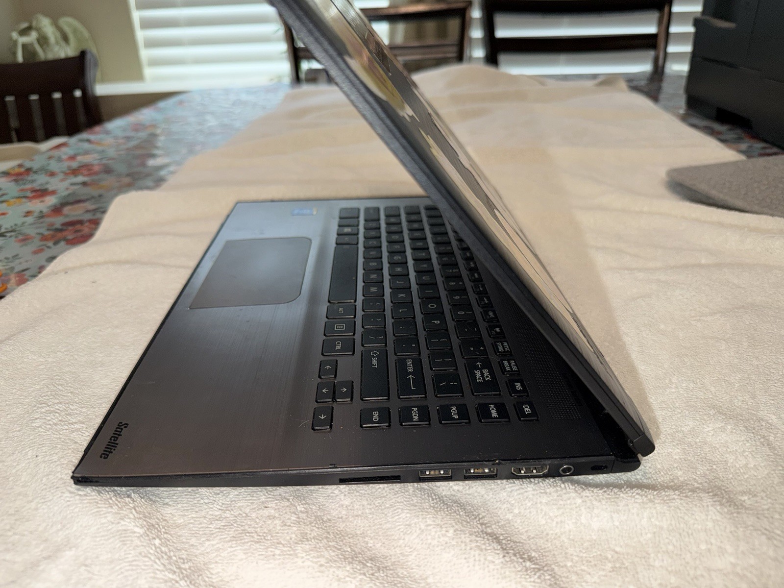 Toshiba Satellite Radius E45W-C4200X i3 Laptop Parts/Repair Untested