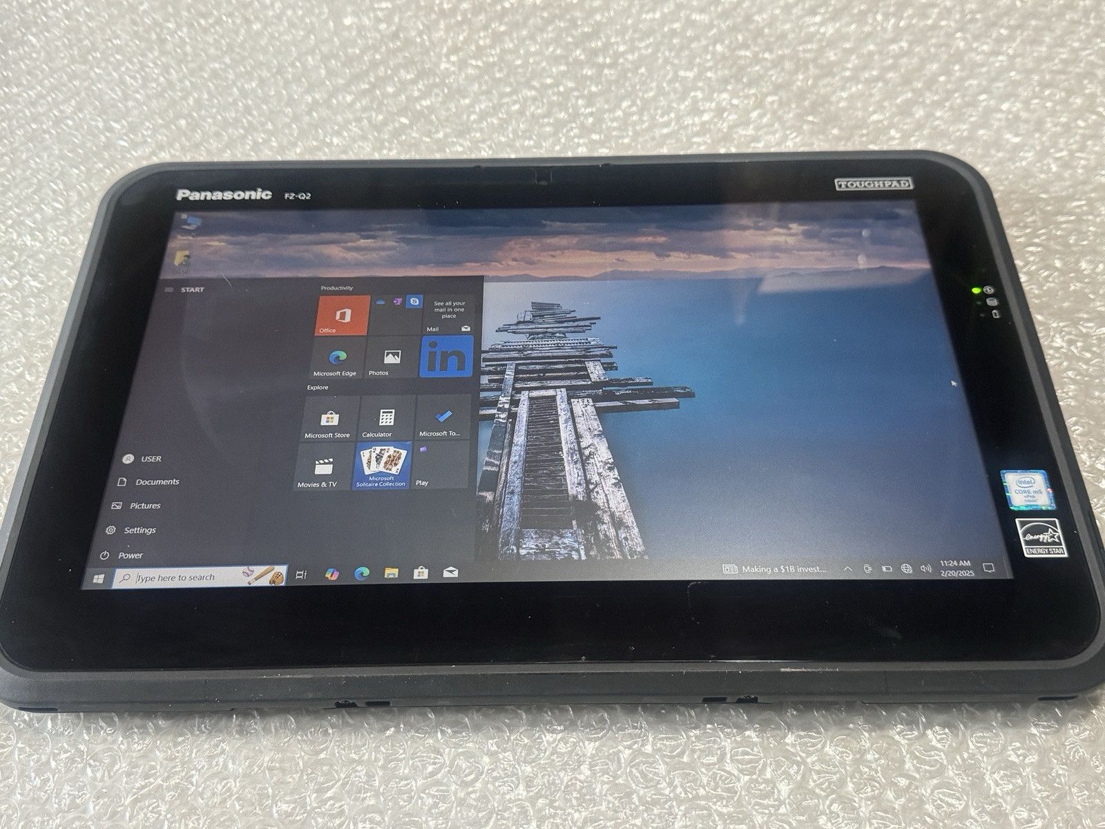 Panasonic TOUGHPAD FZ-Q2 12.5″ Core m5-6Y57 1.10GHz 256GB SSD 8GB RAM Win 10 Pro