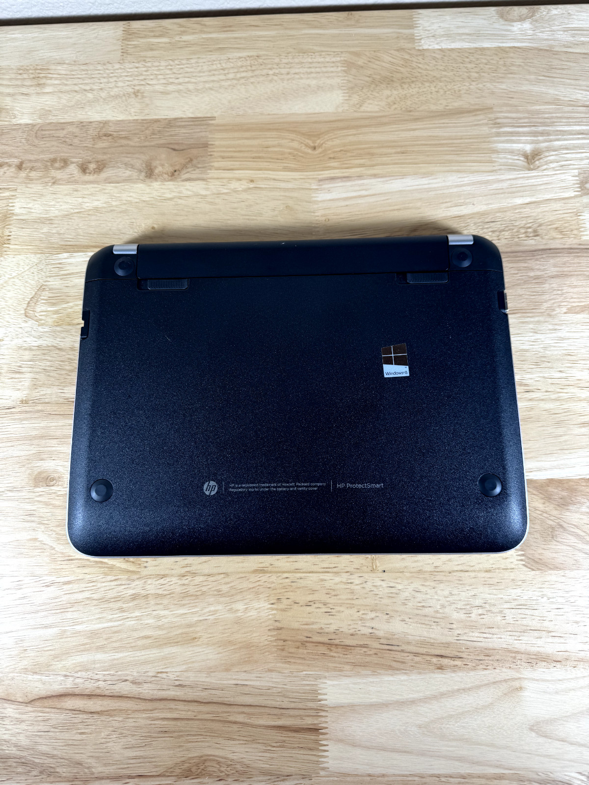 HP Pavilion TS11 AMD A4-1250 APU W/ Radeon HD 4GB RAM/ 11.5″ Touchscreen