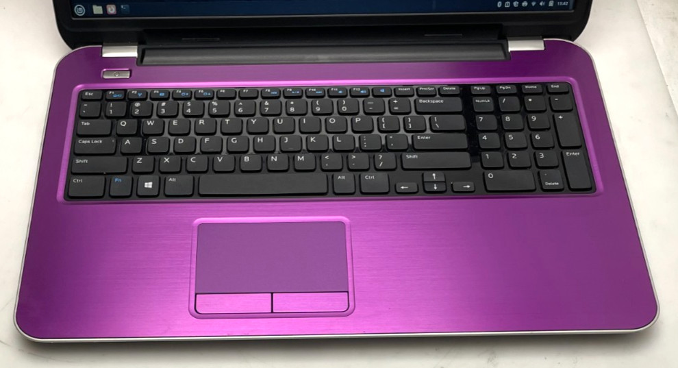 Dell Inspiron 17R 5721 17.3″HD+ i5-3337U 8gb Ram 250gb SSD Linux DVD/RW