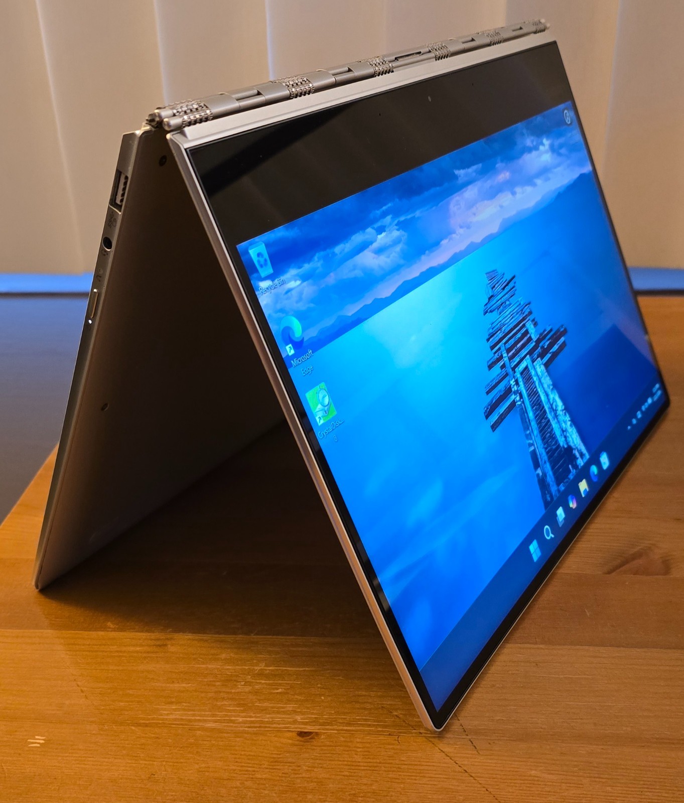 Lenovo Yoga 910-13IKB, i7, 8GB, Upgraded Samsung 512 GB NVMe, WIN 11, Bundle