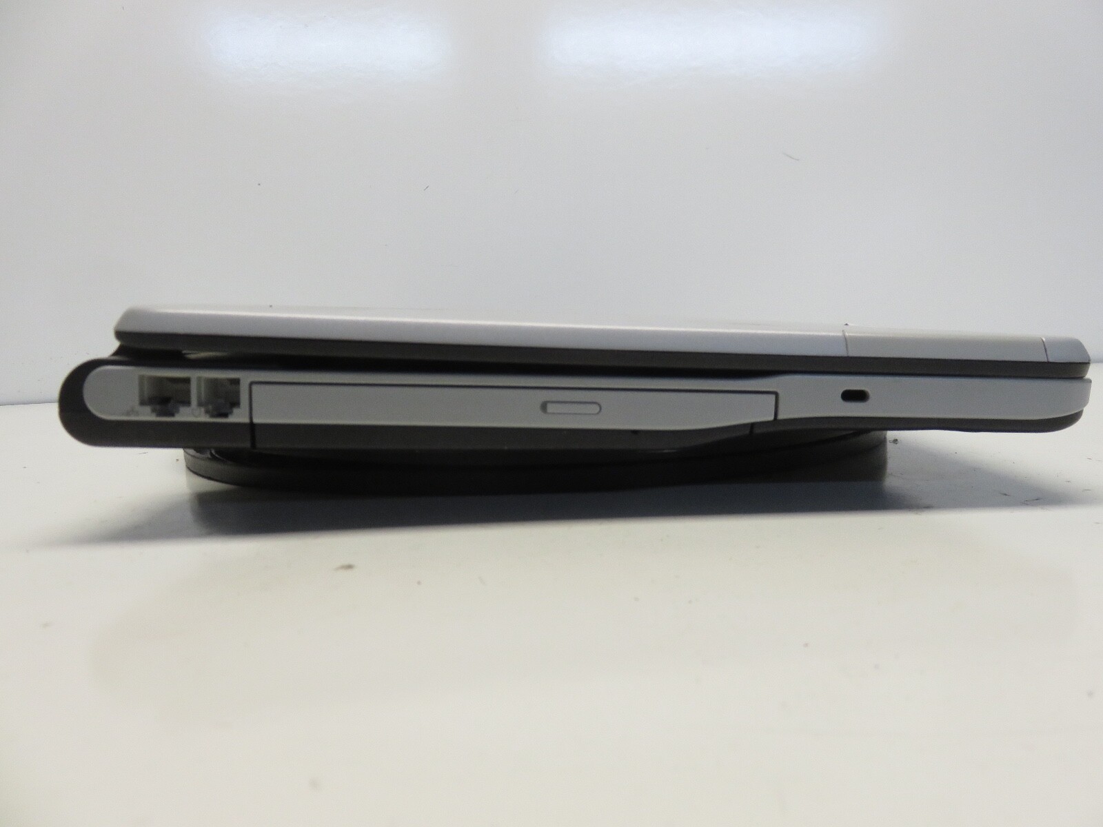 Sony Vaio VGN-FS640/W PCG-7A2L Intel Pentium M 730 1.6GHz 1 GB NO HDD No Batt