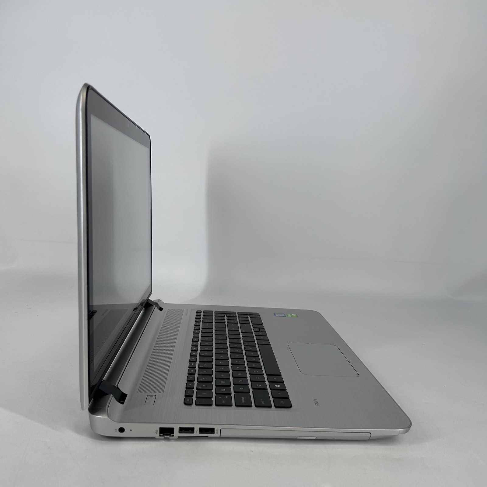HP ENVY Notebook 17 FHD i7-7500U 2.70GHz 16GB 1TB HDD NVIDIA 940MX Excellent