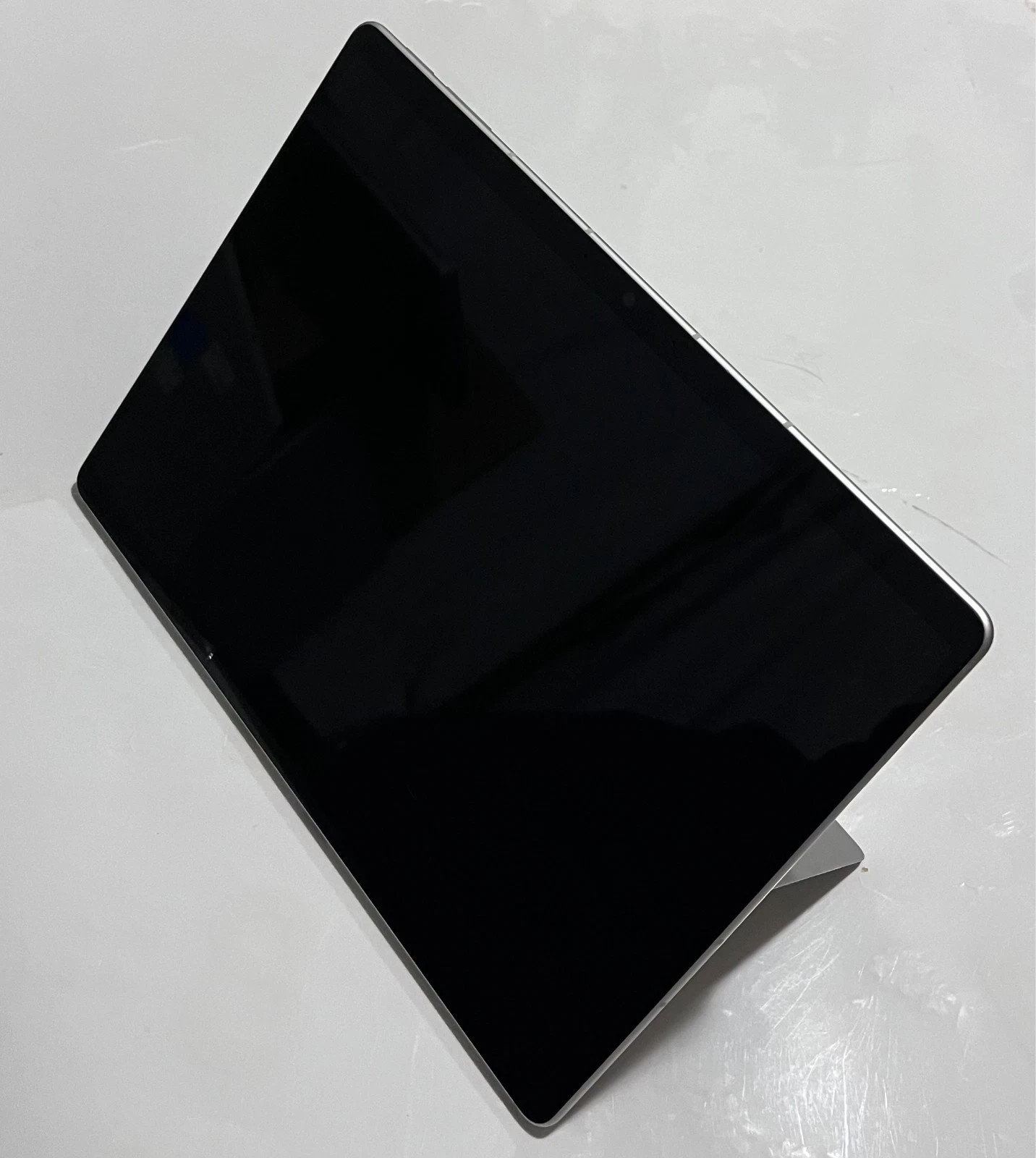 Microsoft Surface Pro 11, 5G NR,, Copilot+PC,16GB,256GB + Stylus Pen