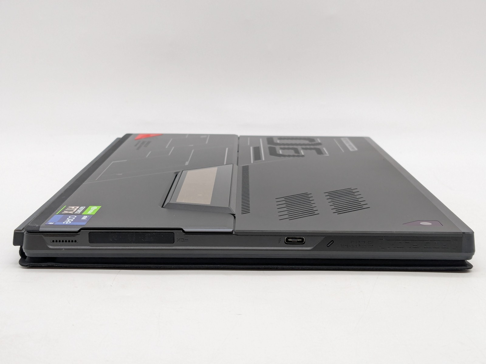 ASUS ROG 13.4″ Touchscreen Gaming Tablet Core I9 16GB RTX 3050 Ti 1TB Black