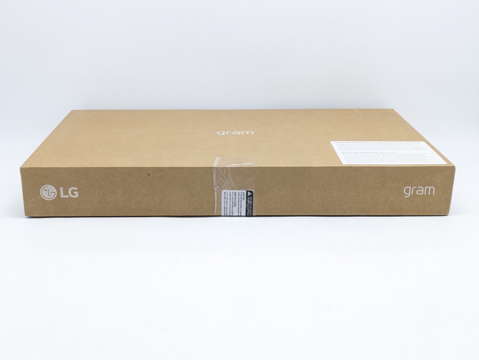 LG gram Laptop 16″ Intel Core Ultra 7 155H 32GB DDR5 2TB SSD Windows 11 Home