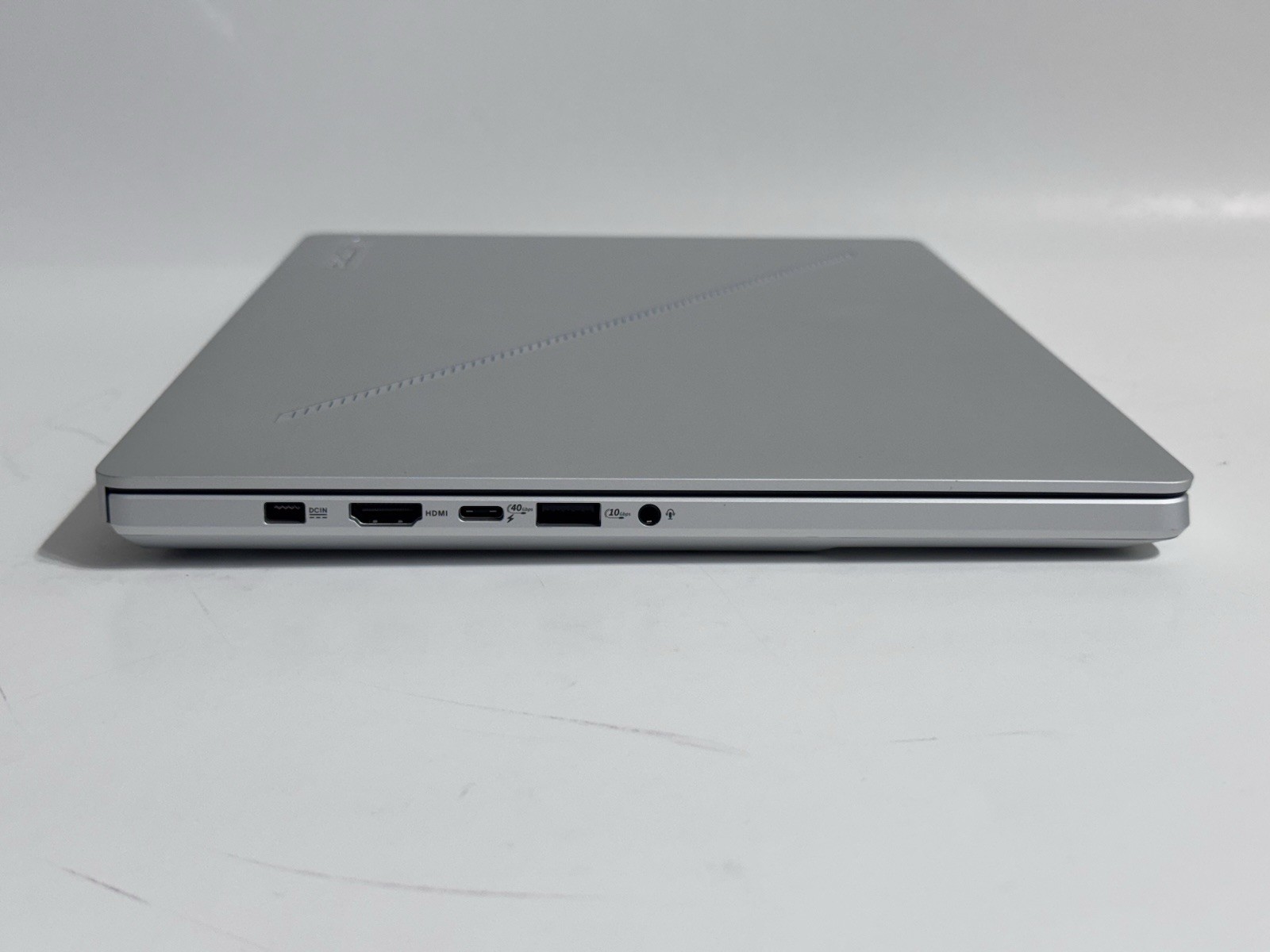 Asus ROG Zephyrus G14 GA403 14 QHD+ OLED Ryzen AI 9 HX 370 32GB 1TB RTX 5070 Ti