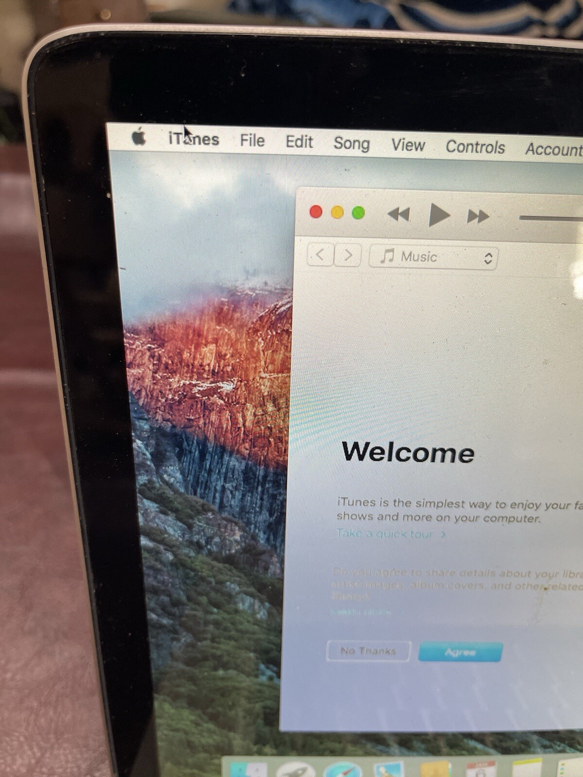 MacBook Pro 5,1 Laptop 15″ Intel Core 2 Duo 2.4GHz Mousepad Not Clicking Read