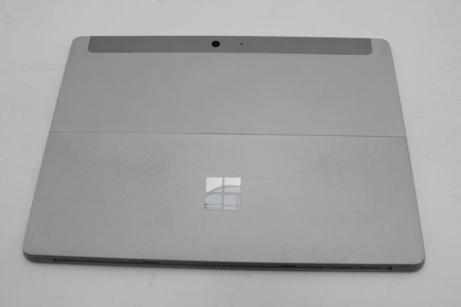 Microsoft Surface Go Pentium 4415Y, 128GB NVMe, 4GB RAM, No Keyboard