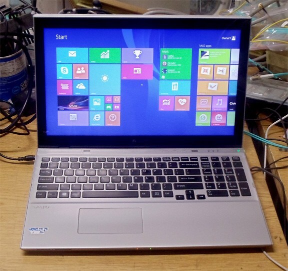 Sony 15″ SVT1512cx i5 1.8G 8gb ram 500gb HDtouch screen 1920×1080 light key dvd