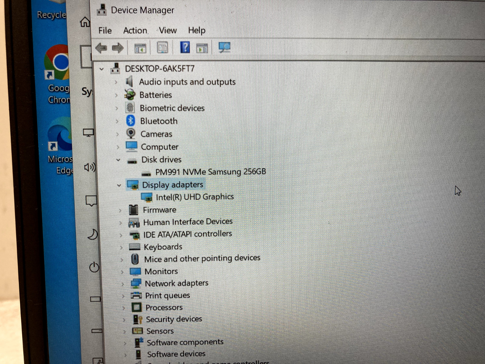 Dell Latitude 3510 15.6” Core Intel i7-10510U @1.80GHz 256GB SSD NO OS *READ