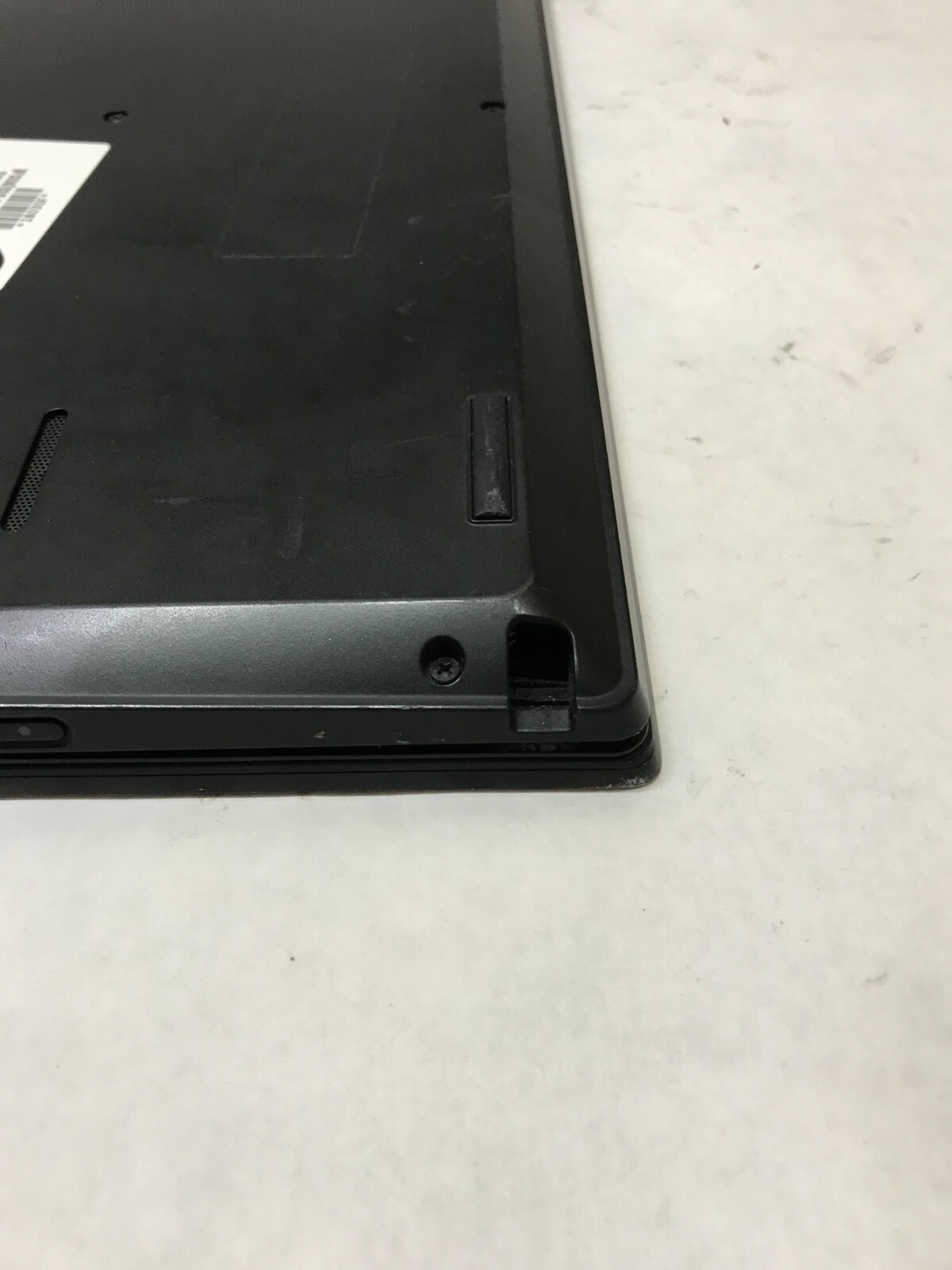 Lenovo ThinkPad L380 Yoga 13″ Intel Core i5 NO RAM NO HDD For Parts Cracked -DW