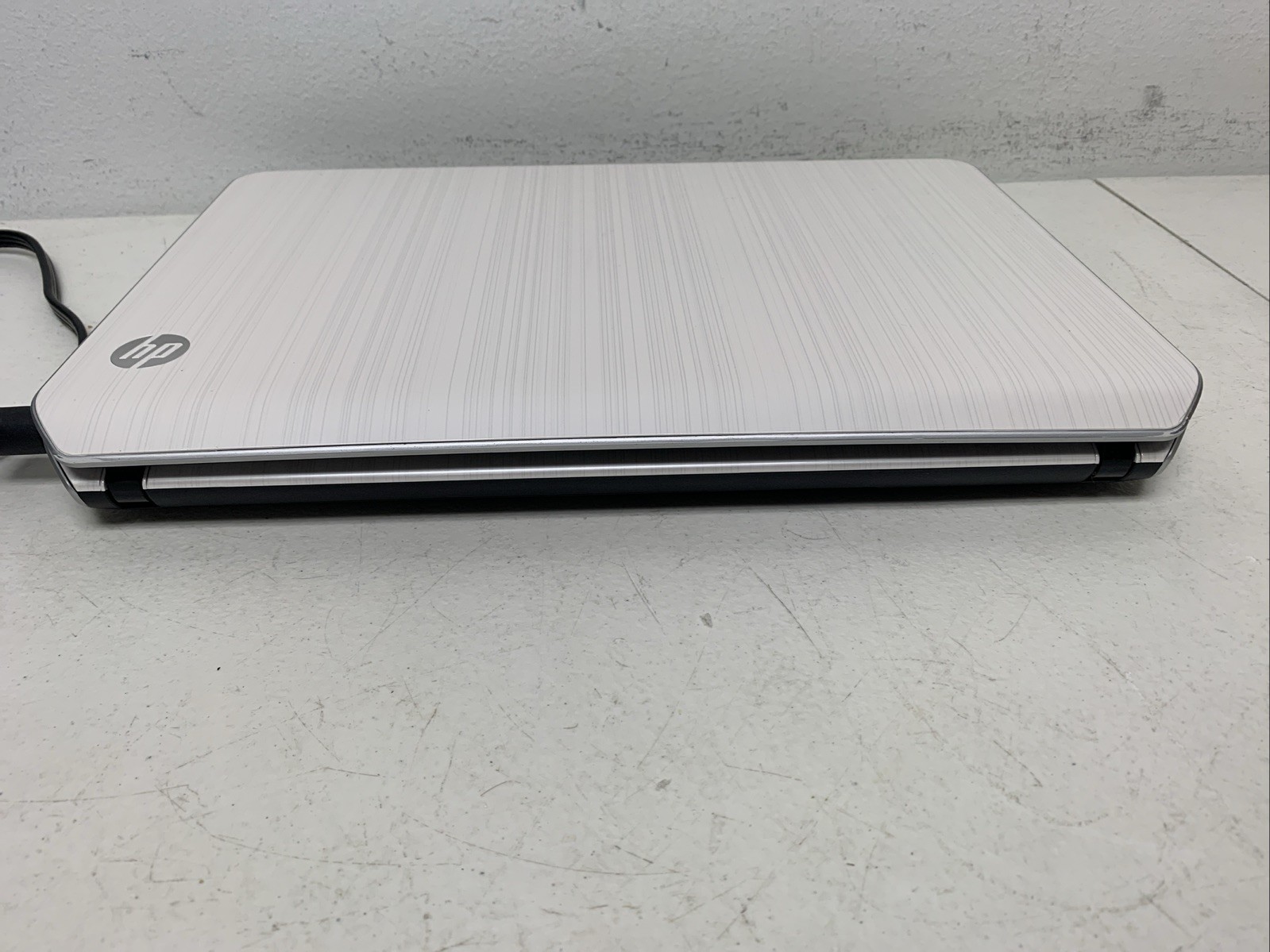 HP Pavilion Dv4-5113D i5-3210M 2.50ghz 8GB 750gb Hdd Wind 10 Home Need Battery