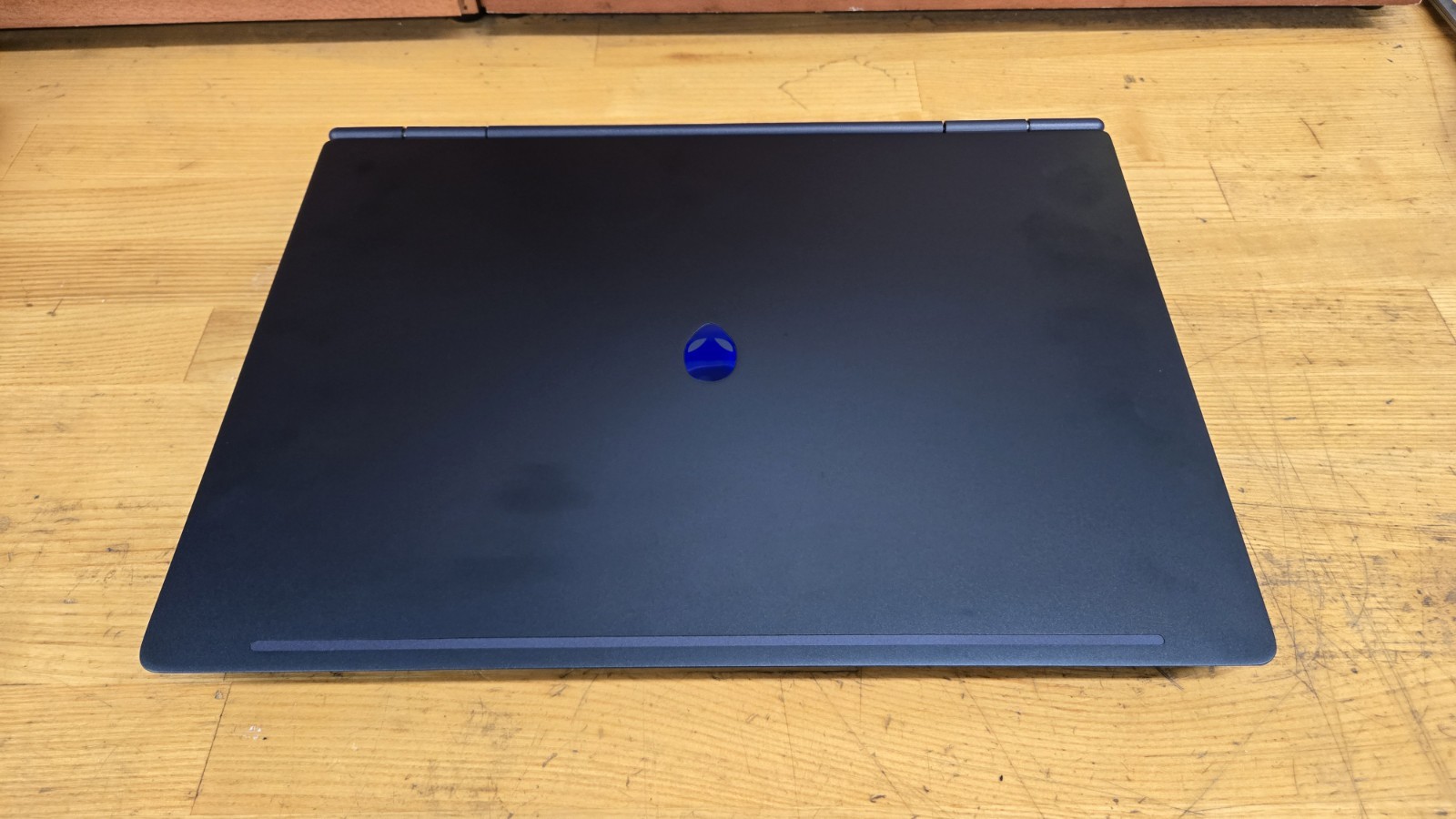 Alienware 16 Aurora Gaming Laptop, Intel 7-240H, 32 GB DDR5 RAM, 1 TB PCIe SSD
