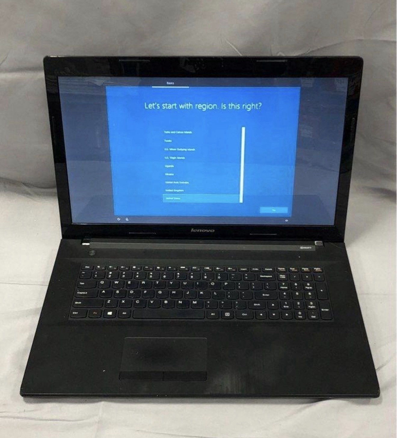 Lenovo G70-35 17.3” Laptop, 12GB RAM, 1TB HDD , Windows 10 – Great Condition