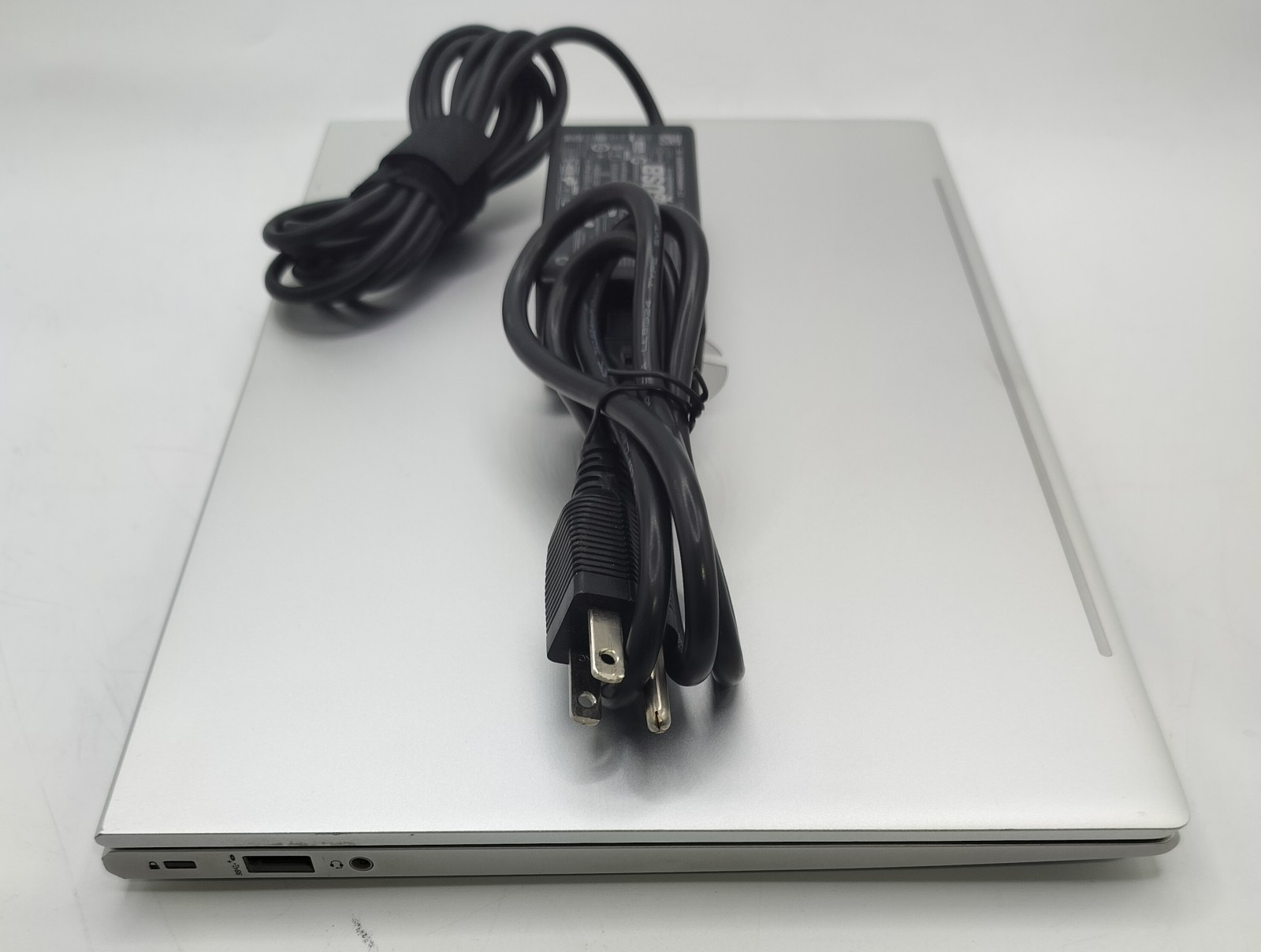 HP ProBook 430 G8 13.3″ i7-1165G7 16GB Ram 512GB NVMe Laptop Windows 11 Pro Read
