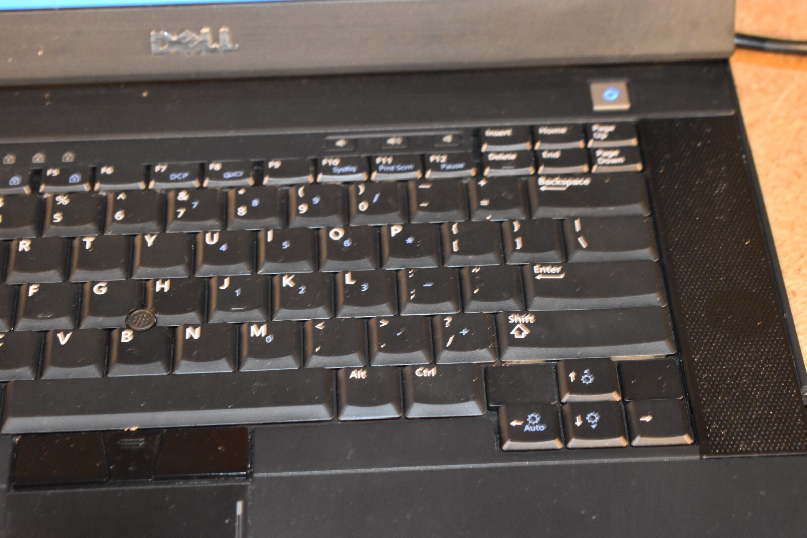 Dell Latitude E6500 Core 2 Duo 2.26GHz 3GB RAM 320GB HDD Windows XP Pro 32-bit