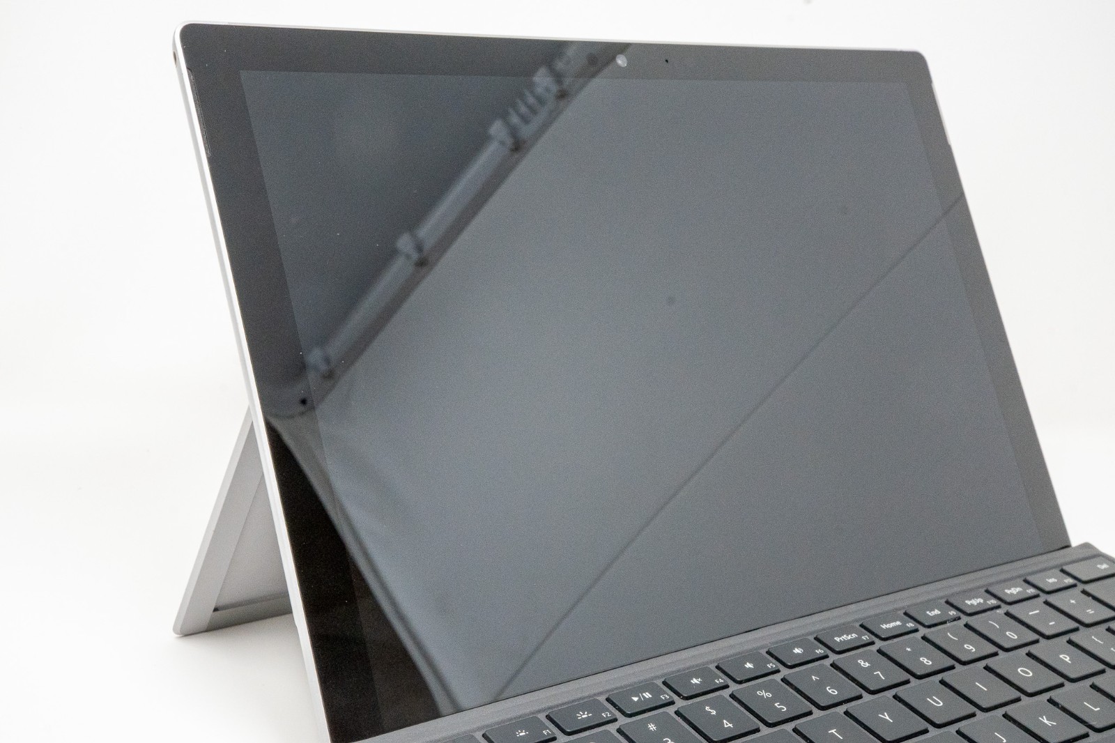 Microsoft Surface Pro 12.3″ Touch i5-7300U 4GB 128GB SSD 1796 Windows 10 Grade C