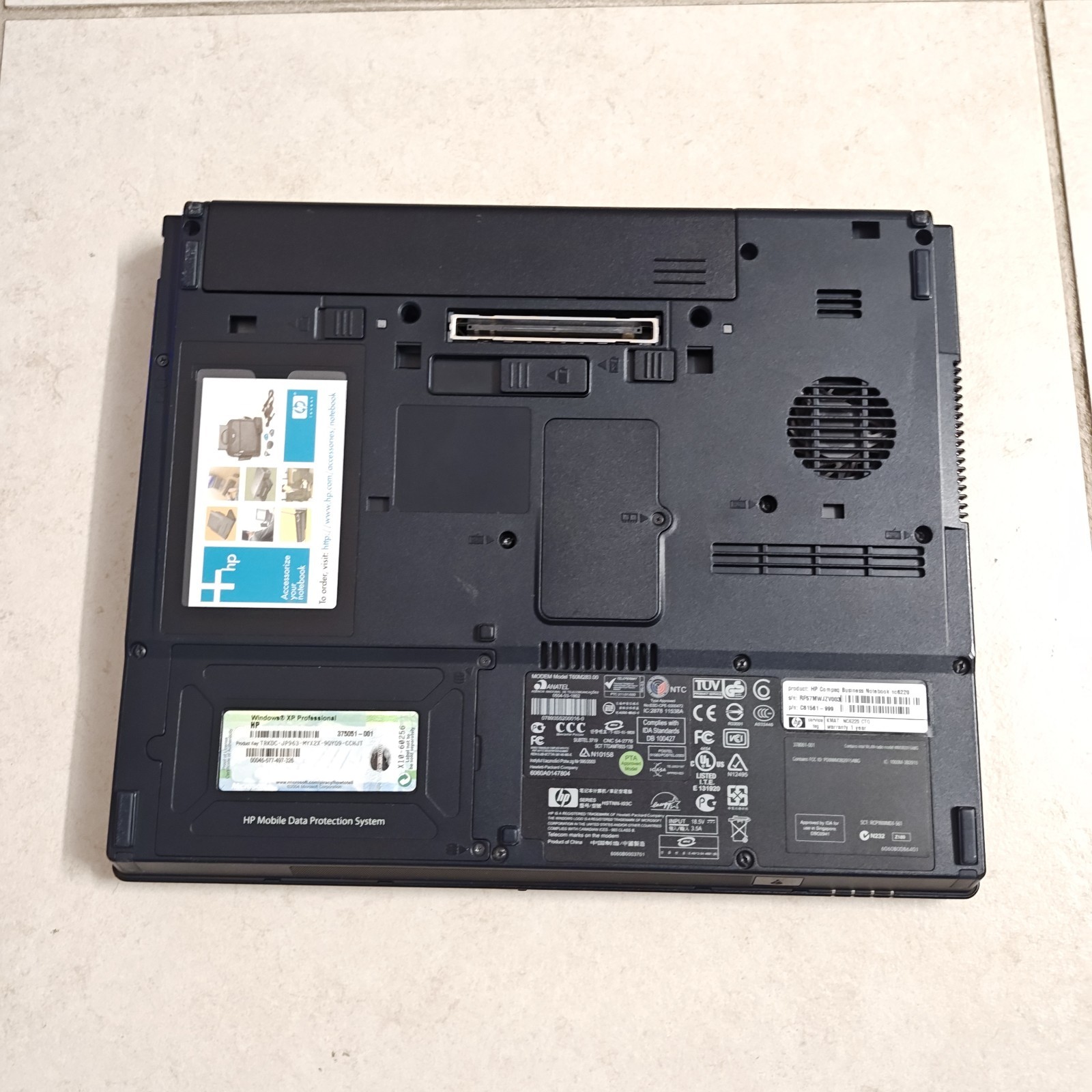 HP Compaq nc6220 14.1″ Windows XP Laptop – NO HDD/512MB RAM – NO POWER #3859