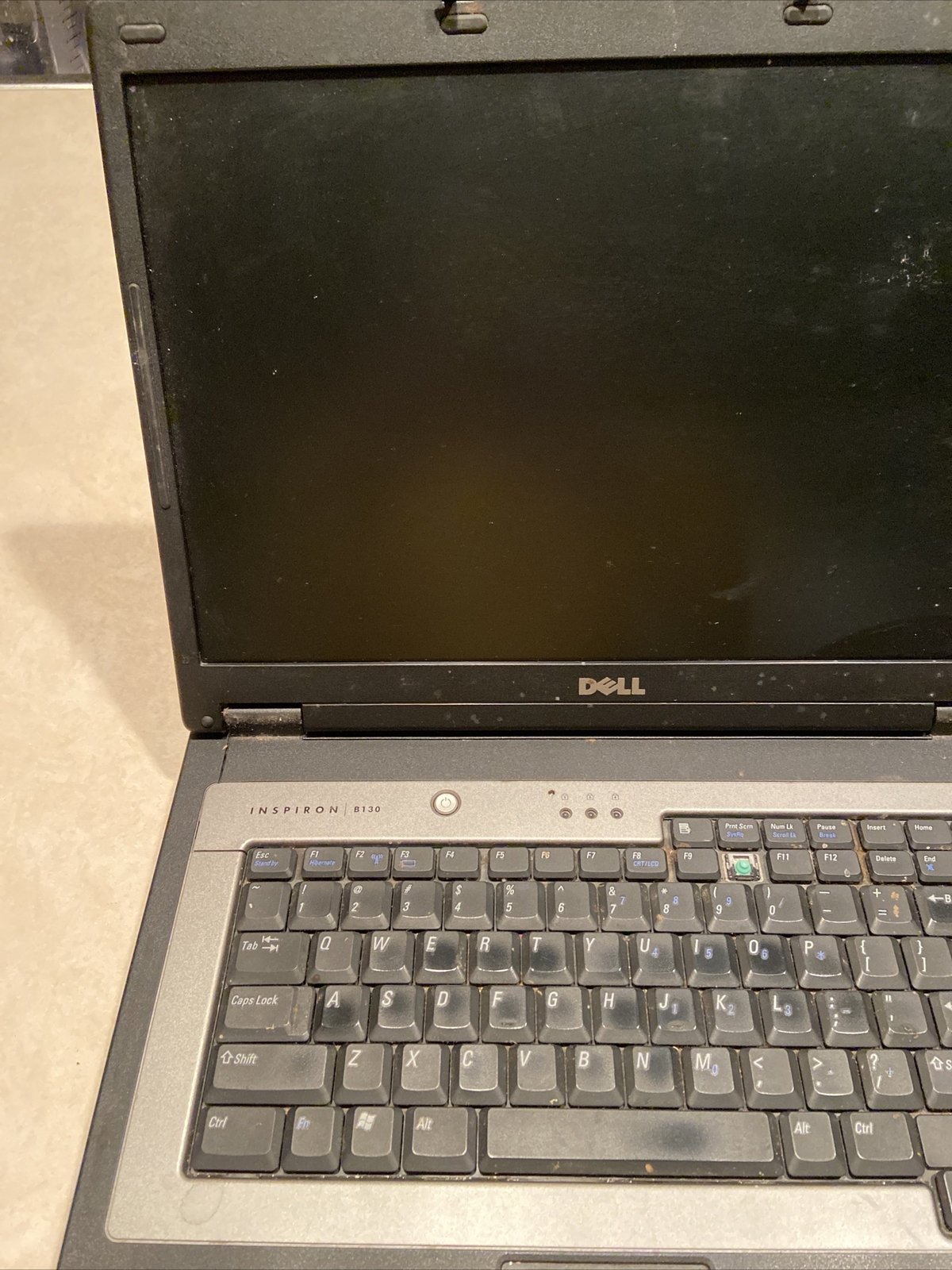 DELL INSPIRION B130 WINDOWS XP INTEL PP21L LAPTOP COMPUTER NEEDS REPAIR / PARTS