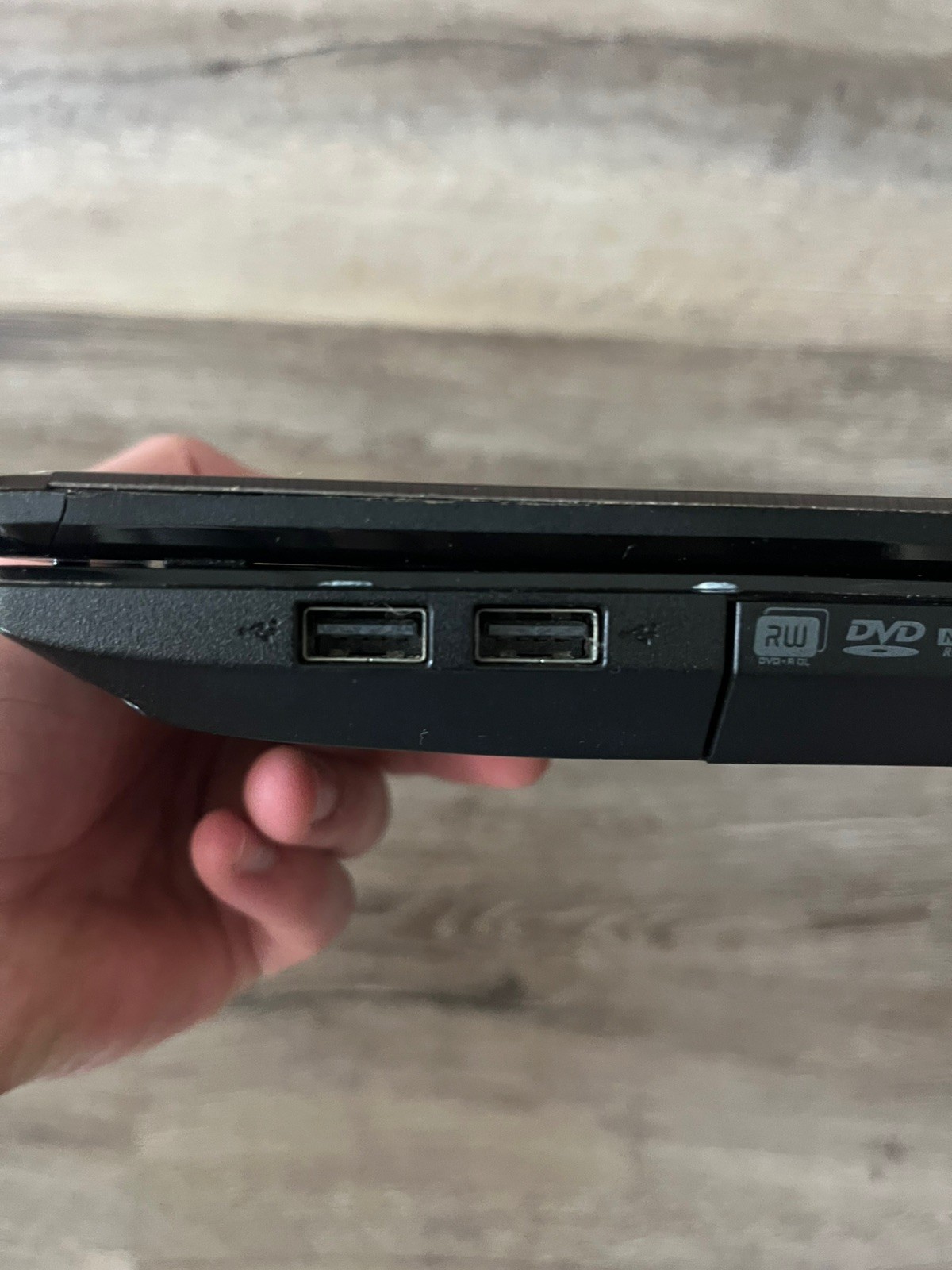 GATEWAY NEW90 LAPTOP – INTEL CORE I3 – 4GB RAM – BAD BATTERY READ DESCRIPTION