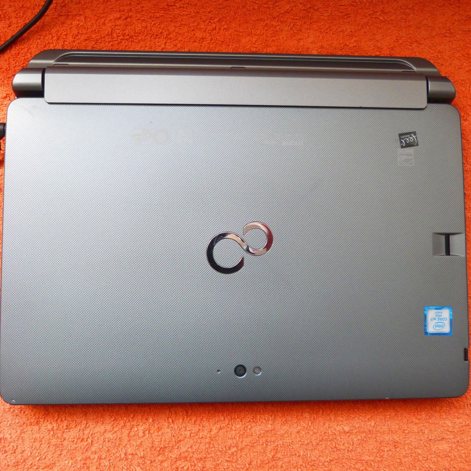 Fujitsu Q616 PRO Convertible Tablet PC 11″ TOUCH l Core M7 Windows 10 SSD