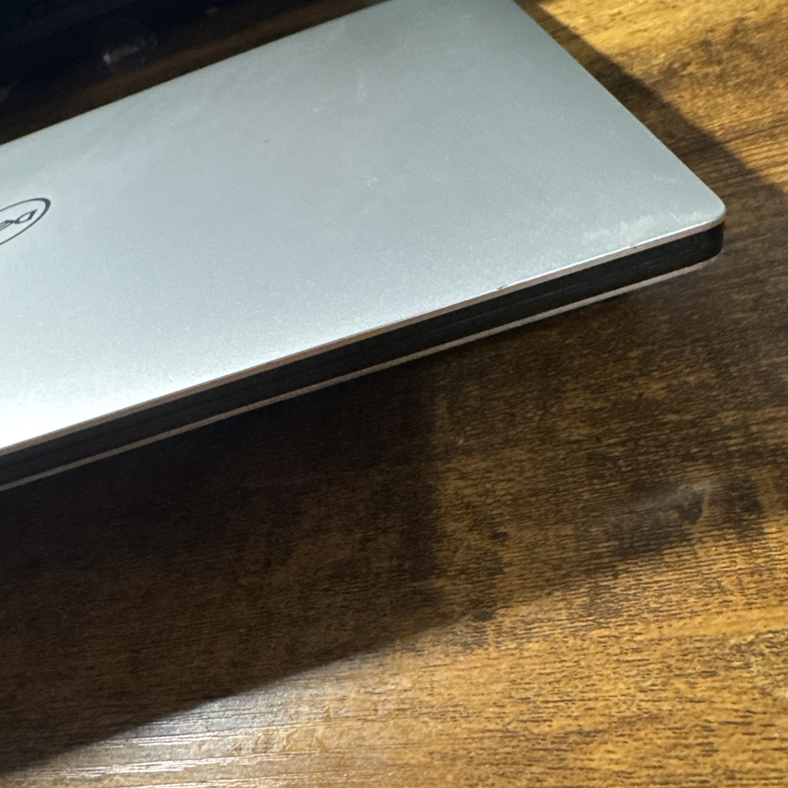 DELL XPS 15 9570 Laptop 4K TOUCHSCREEN i9-8950HK 32GB RAM NO HD ! Please Read!