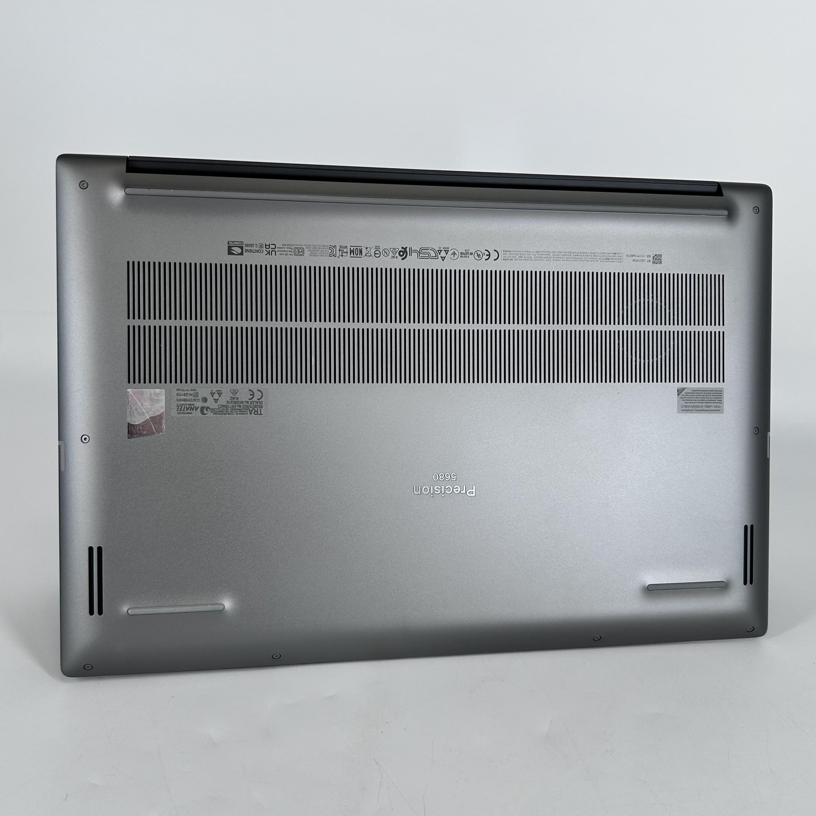 Dell Precision 5680 16 FHD+ 2.5 GHz i7-13800H 32GB 512GB SSD RTX 2000 Ada