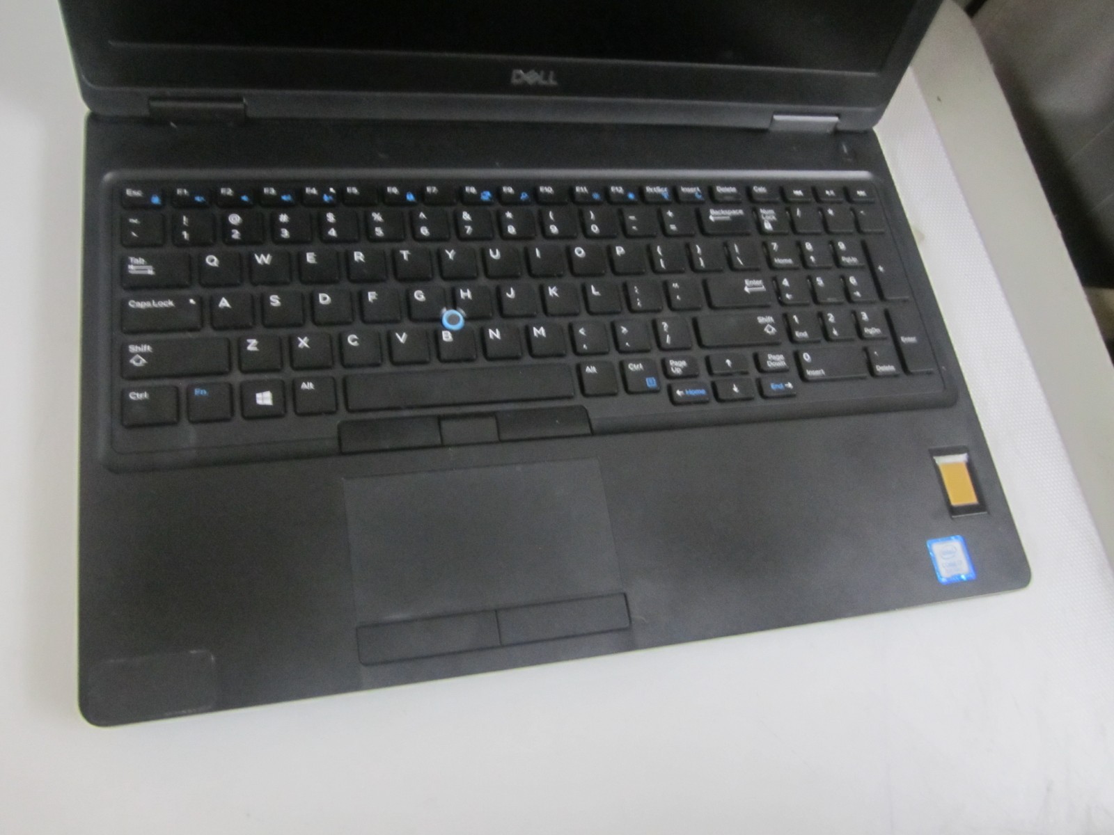 Dell Latitude 5590 i7-8650U 1.9GHz 16GB 240GB m2SSD NO OS Laptop +AC READ=