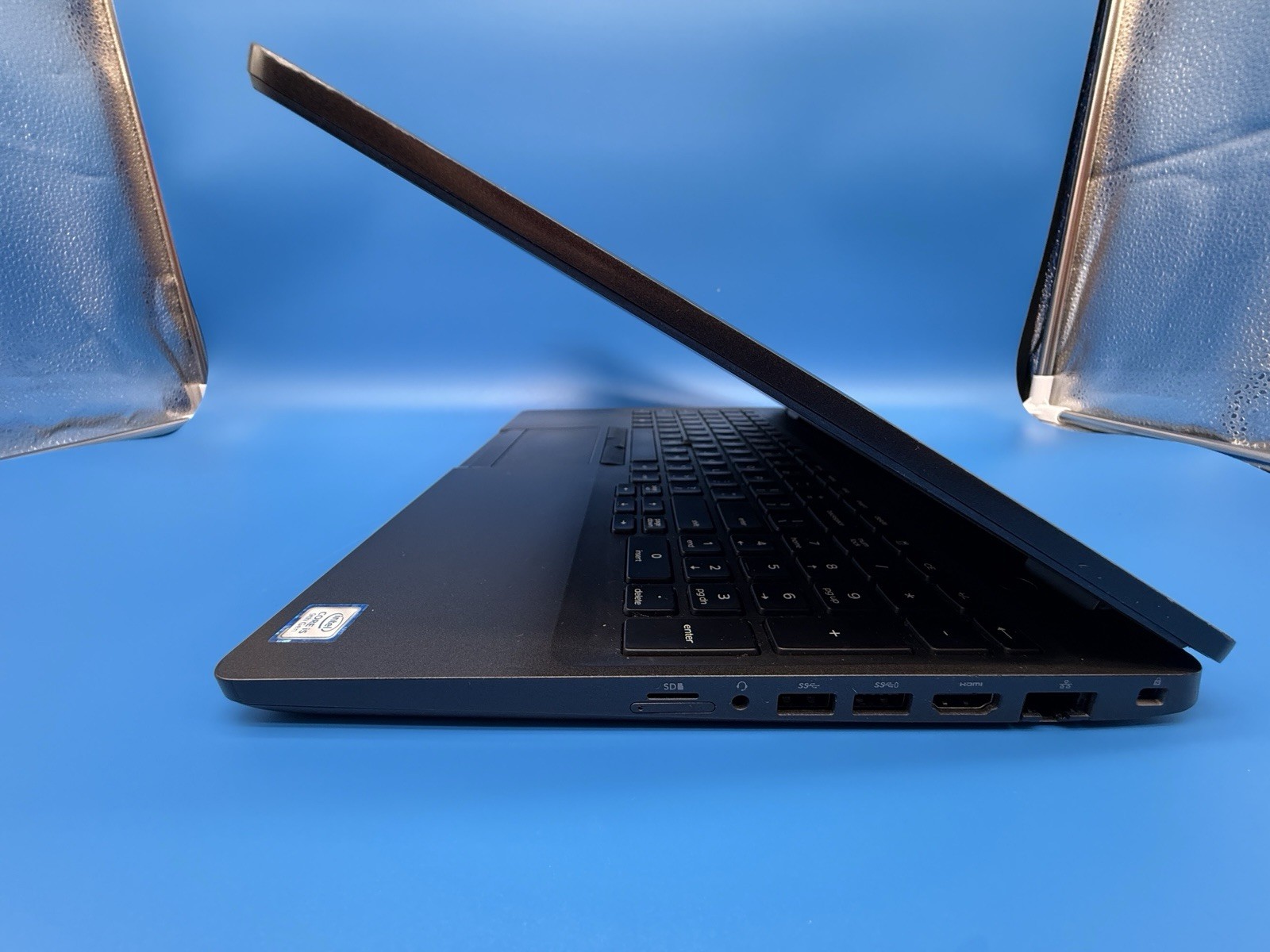 Dell Precision 3541 i5-9300H Quadro P620 4GB 12GB 512GB SSD 15.6” Win11