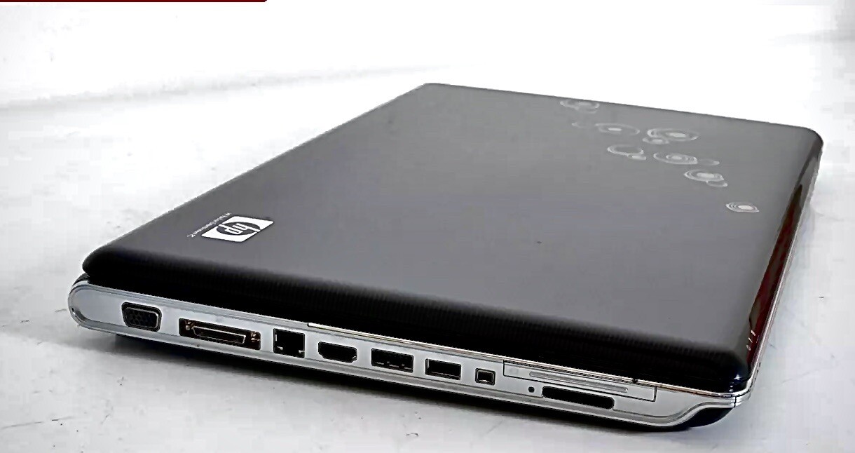 HP Pavilion DV7-3000 Black with White Keyboard Intel Processor Laptop