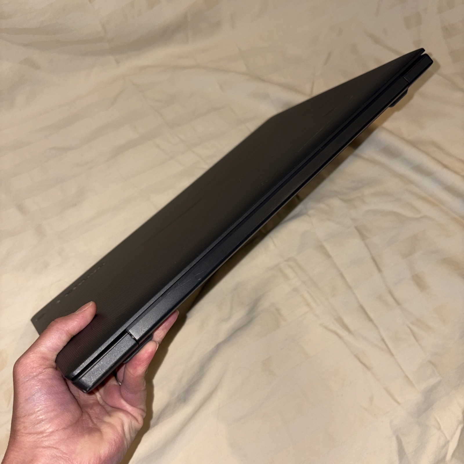 Lenovo IdeaPad 1 130-15AST 15.6″ A6 9225 2.6GHz 4GB RAM 500GB HDD