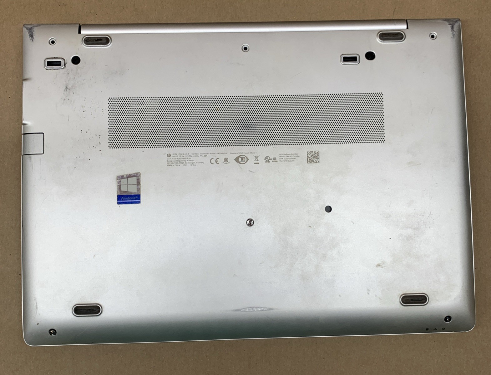 HP Elitebook 840 G6, Intel Core i7-8665U @ 1.9GHz, 4GB RAM, No SSD , No OS