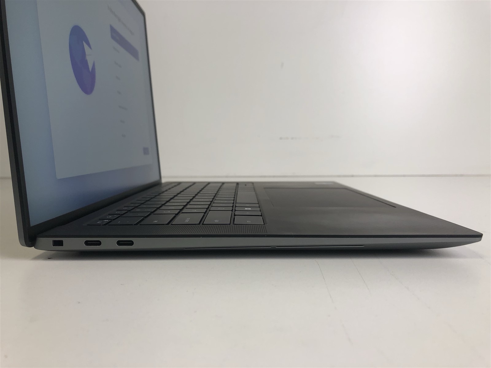 Dell Precision 5570: Core i7-12800H 2.4GHz – 32GB – 512GB – RTX A2000 (SELECT)