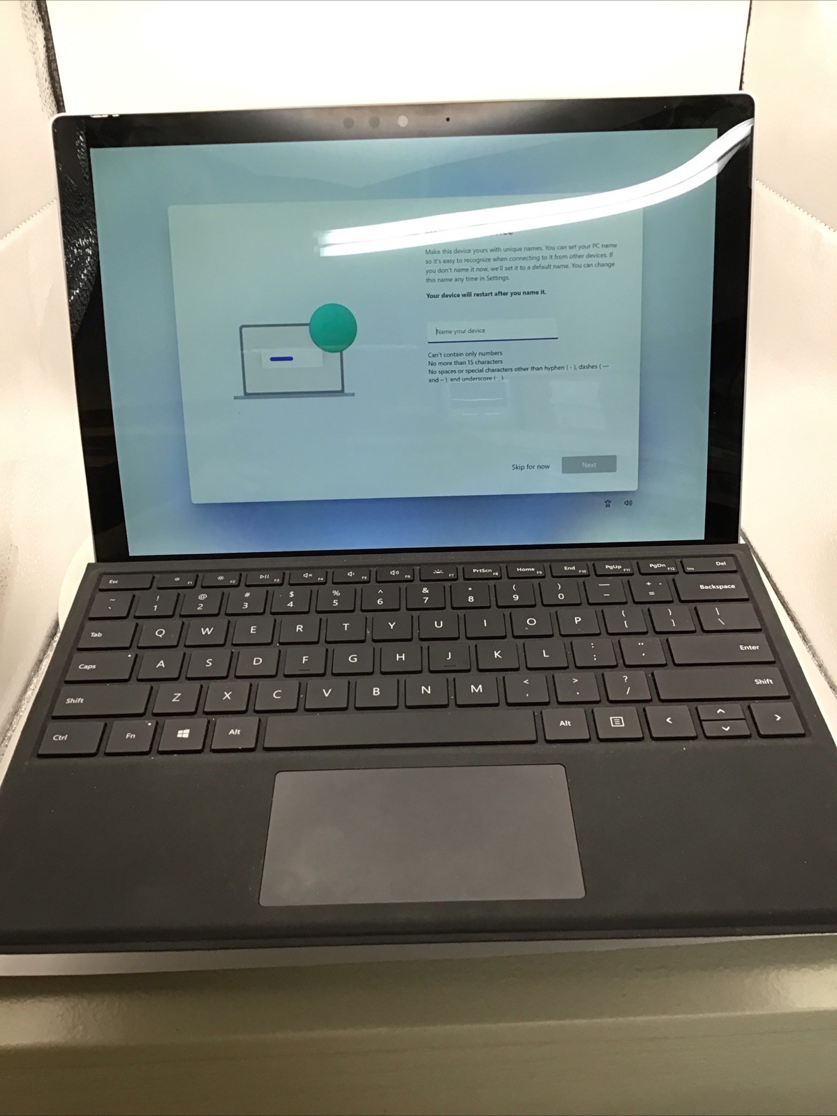 Microsoft Surface P6 12.3″ 1796 Laptop i5-8250U 8GB RAM 256GB SSD W11P SCREEN RD