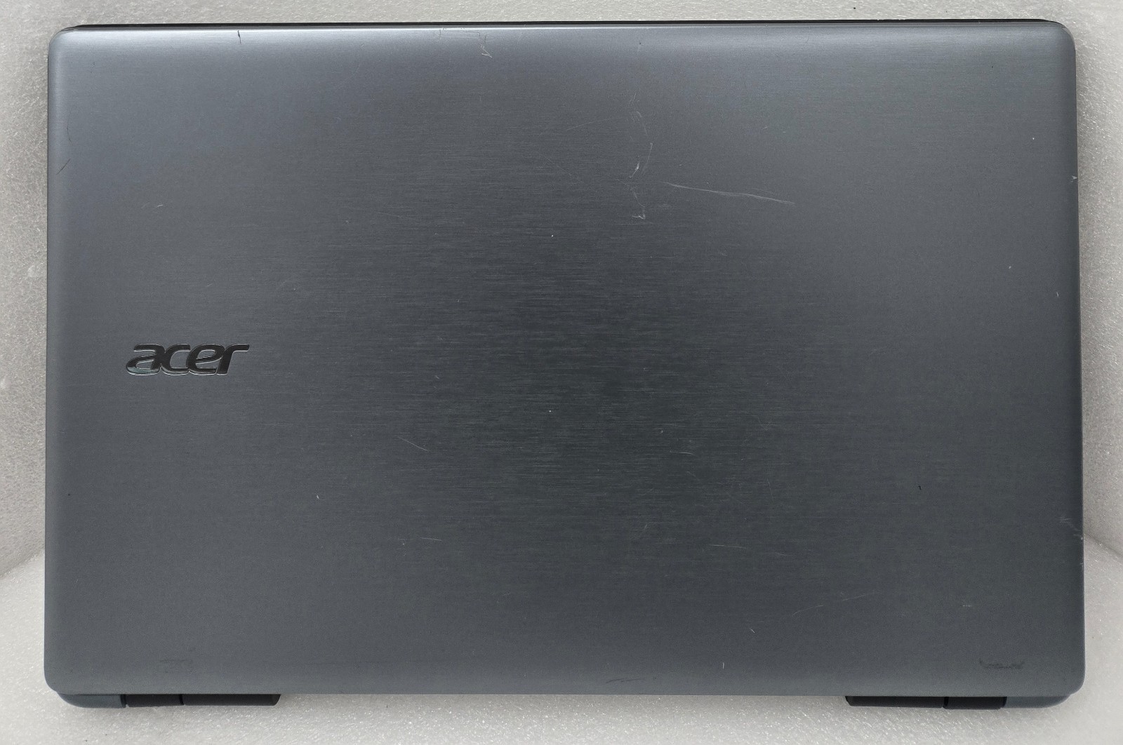 ACER ASPIRE E5-575-35LV Laptop INTEL i3-4030U 4GB RAM NO HD/OS (FL)