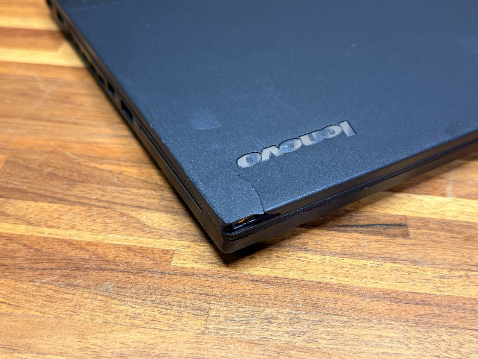 Lenovo ThinkPad T450s – i7-5600U, 8GB RAM, 180GB Intel SSD, Windows 11 Pro