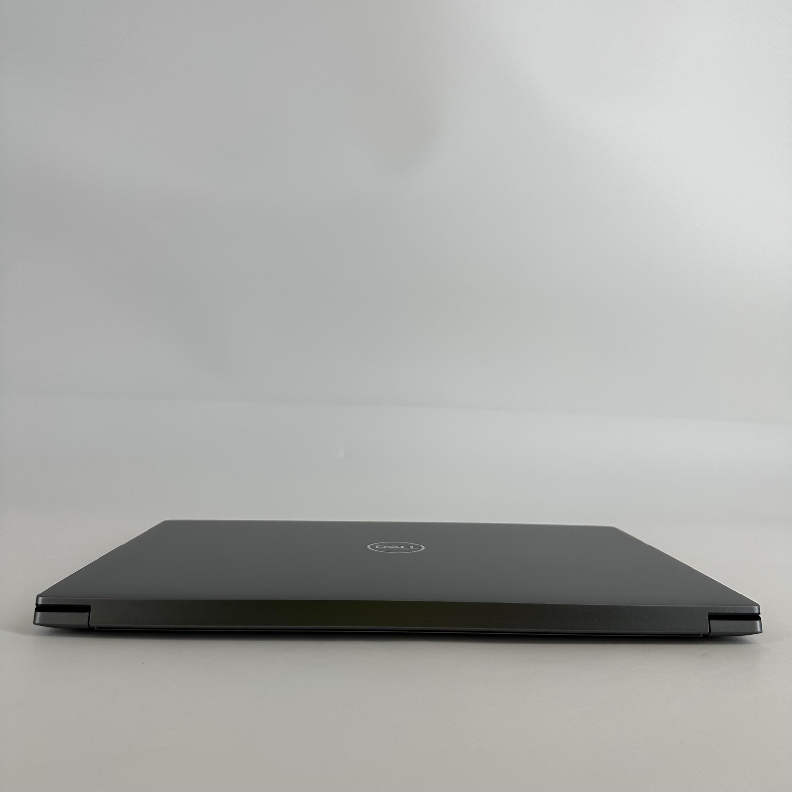 Dell Precision 5570 15.6 FHD+ 2.5 GHz i9-12900H 8GB 512GB SSD NVIDIA RTX A2000