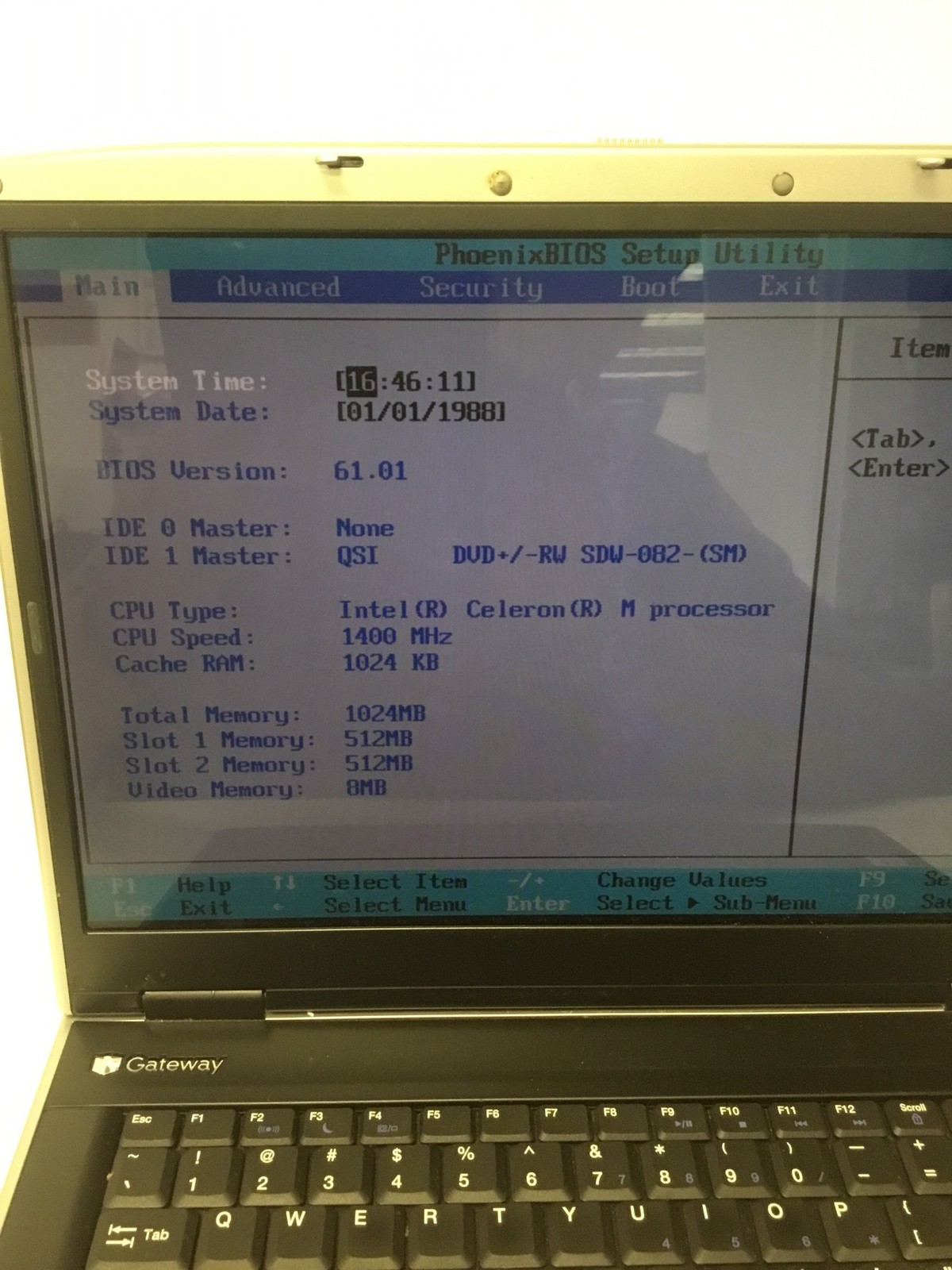 Gateway MX6030 MA2 Intel Celeron M 1.4Ghz 15.6″ Laptop 1GB DVD NoHDD Working