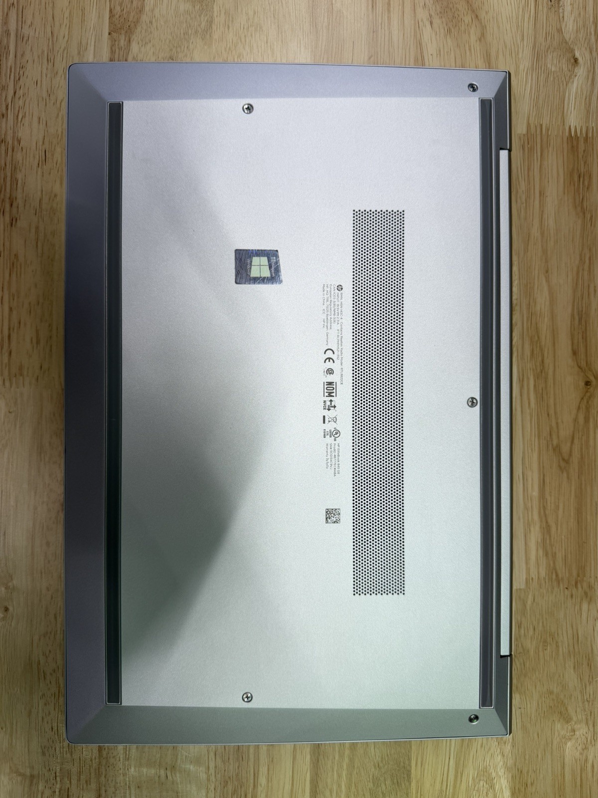 HP Elitebook 845 G8 14″ FHD Laptop AMD Ryzen 5 PRO 5650U 16GB 512GB W11