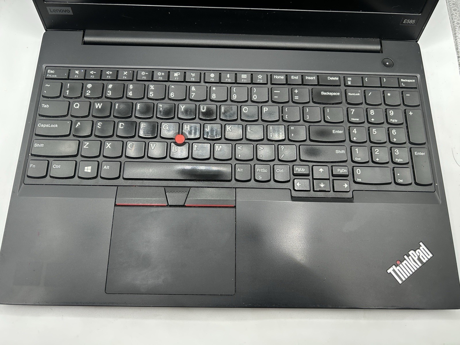 Lenovo E585 Thinkpad Ryzen 5 2500u 2.0GHz, 16GB Ram, 256GB SSD, Windows 10