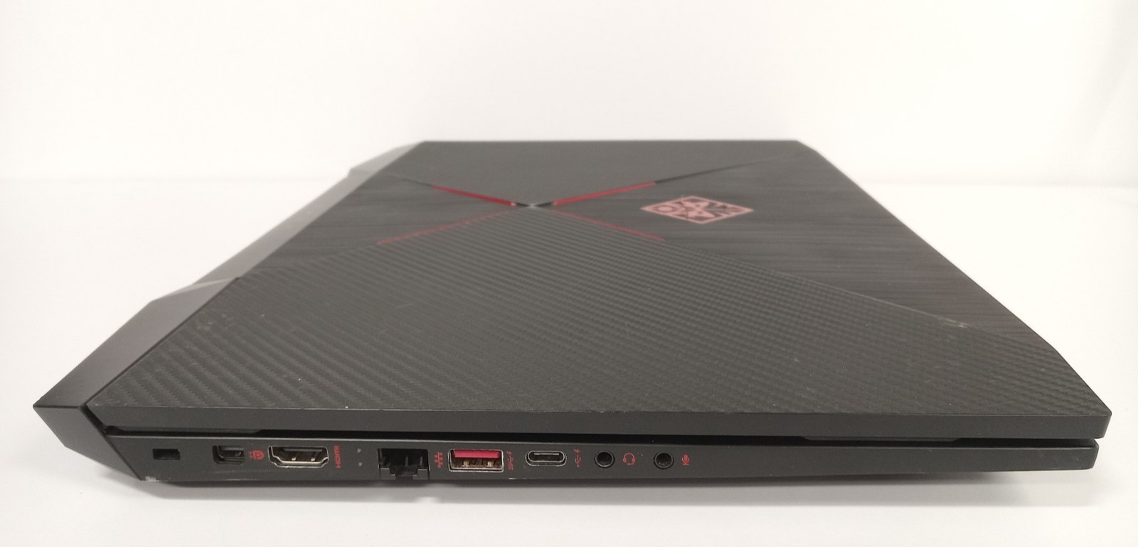 HP Omen 15-ce018dx 15.6″ (256GB SSD, i7 7th Gen, 16GB RAM) – BAD BATTERY, FF OTH