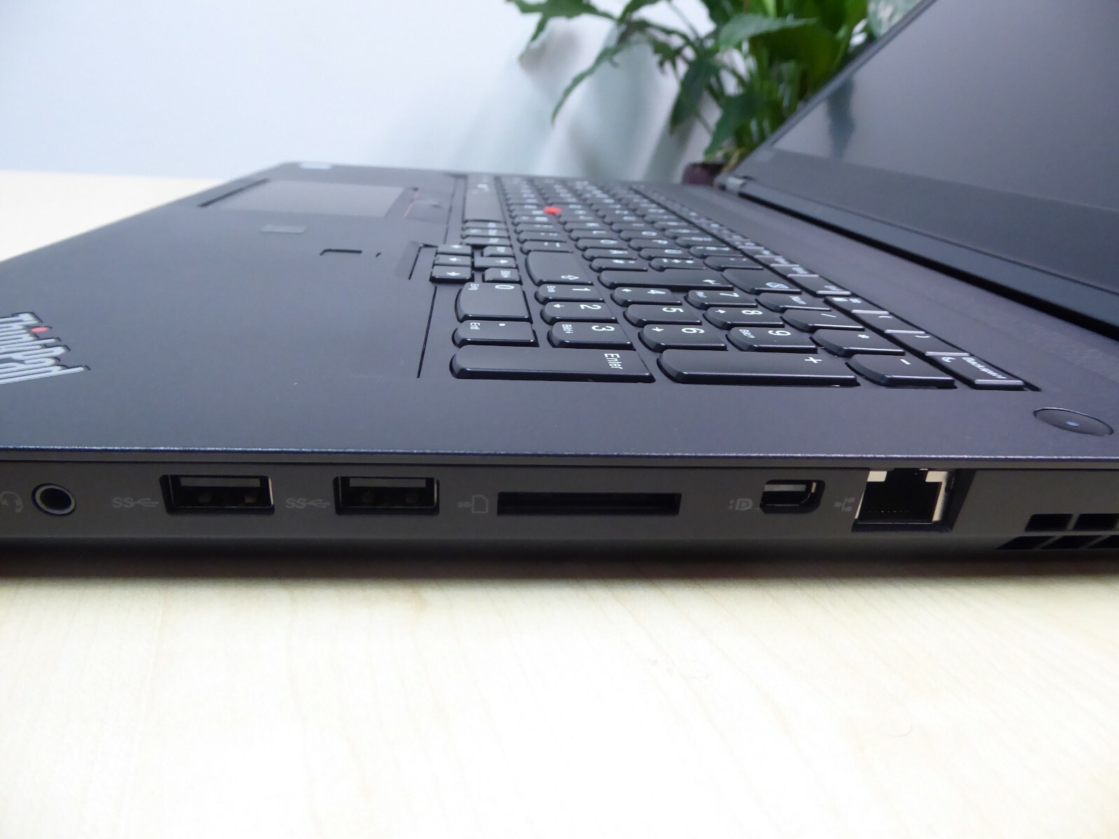 LENOVO THINKPAD P72 i7-8850H UHD NVIDIA P3200M 64GB ITALY ENGLISH LAPTOP