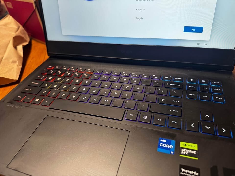 Gaming Laptop HP OMEN – 16.1 144Hz Full HD Intel Core 16GB Memory 1TB SSD