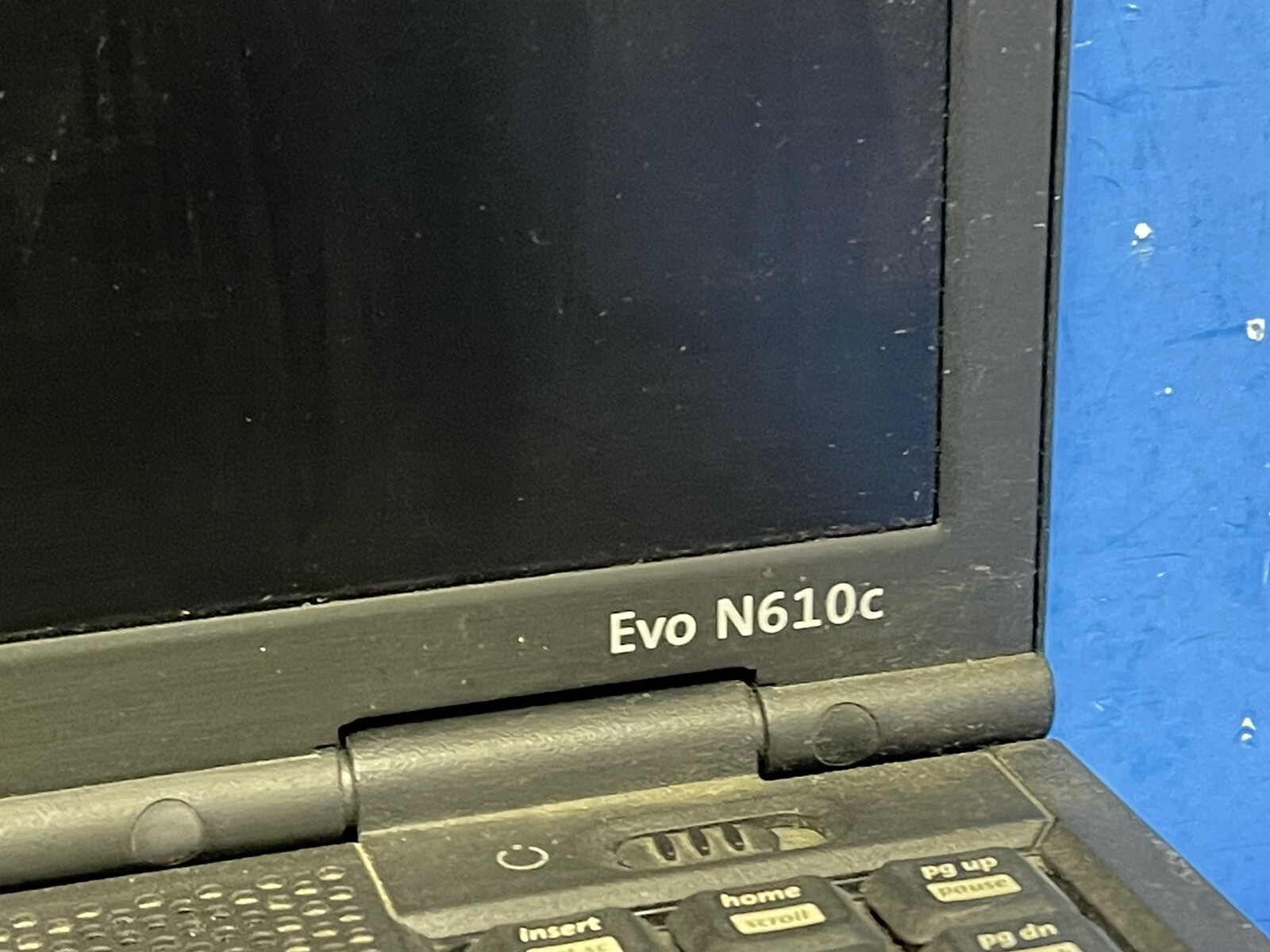 VINTAGE COLLECTIBLE COMPAQ LAPTOP EVO N610C PEMTIUM 4 J07M040.00 PP2010